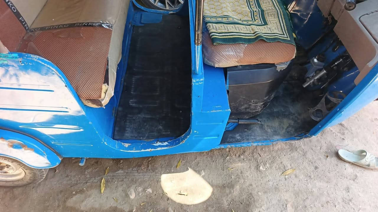 سلام عليكم مكلف بل نشر تكتك للبيع موديل عشرين رقم نجف كثر ستفتار سعر 6250و بيه مجال تصل عله صاحبه عله هاذه رقم ***********
