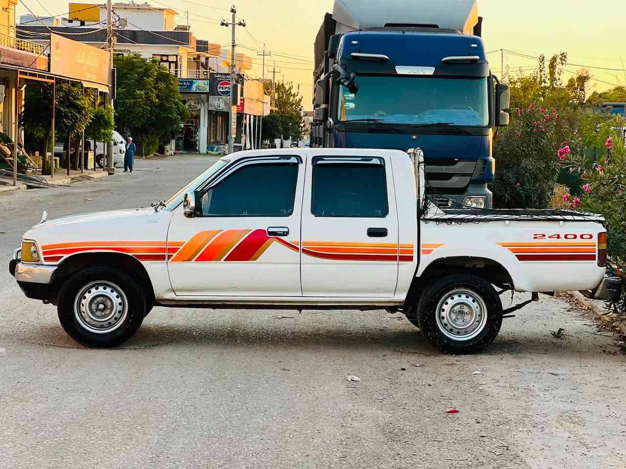 سەرەتا سلاو بابەت فرۆشتن توئیتا یابانی مۆدیل ٢٠٠١رەقەم سلئمانی خاوەن سەنەوی رەقەمی داخراوە بەشەرتی ئەوەلیاتوو حاسیبە  سەیارەکە بەس ماشەلای ئەوێت هەموو گیانی چەکوشی پیوەنیە گئروو مەکینەو ئەکسلوو  شانسی بەشەرتی سەت فیتەر بەس ماشەلای ئەوئیت ناوی لۆکە پئشی لۆکە مەکینەی توئتای بیلاد سئ وای بۆ زانیاری زیاترر پەیوەندی بکە لەخزمەتام ***********ئەدمینی گوڵ 🌺💐🌹
