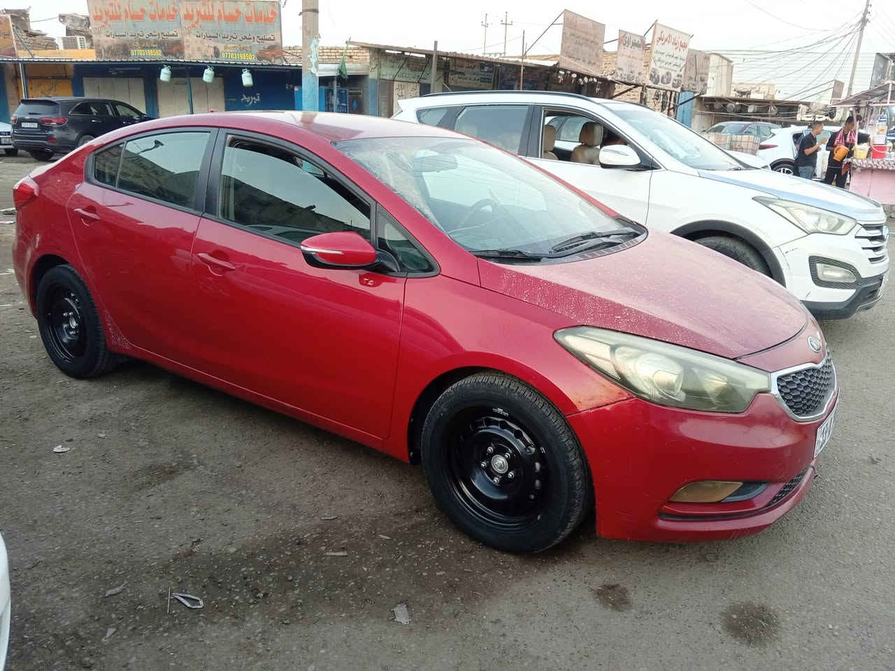 السلام عليكم لبيع او مراوس كيا فورتي 2015وارد امريكي حادثه باب وجاملغ بدون دواخل السونار داخل صور مكينه وكير كفاله حته من فتح وتبخير وتنقيص حداديه تخم تايرات منضومه تبريد هستوني شاده محر2000دوش كير ATالمرغوب رقمه ميسان سنويه 30 رقم جديده وهزه تحويل ثاني يوم السعر 93 الشراي يتصل ***********اثير 
***********اسيا مكاني العماره ميسان

