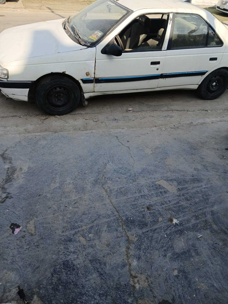 سلام عليكم للبيع صاحبه متوفي مكينه وكير محور كوله   ابيع بدون راعي سعره ١٢ ورقه  سنويه مسحوبه  مو اصليه  رقم  ***********
