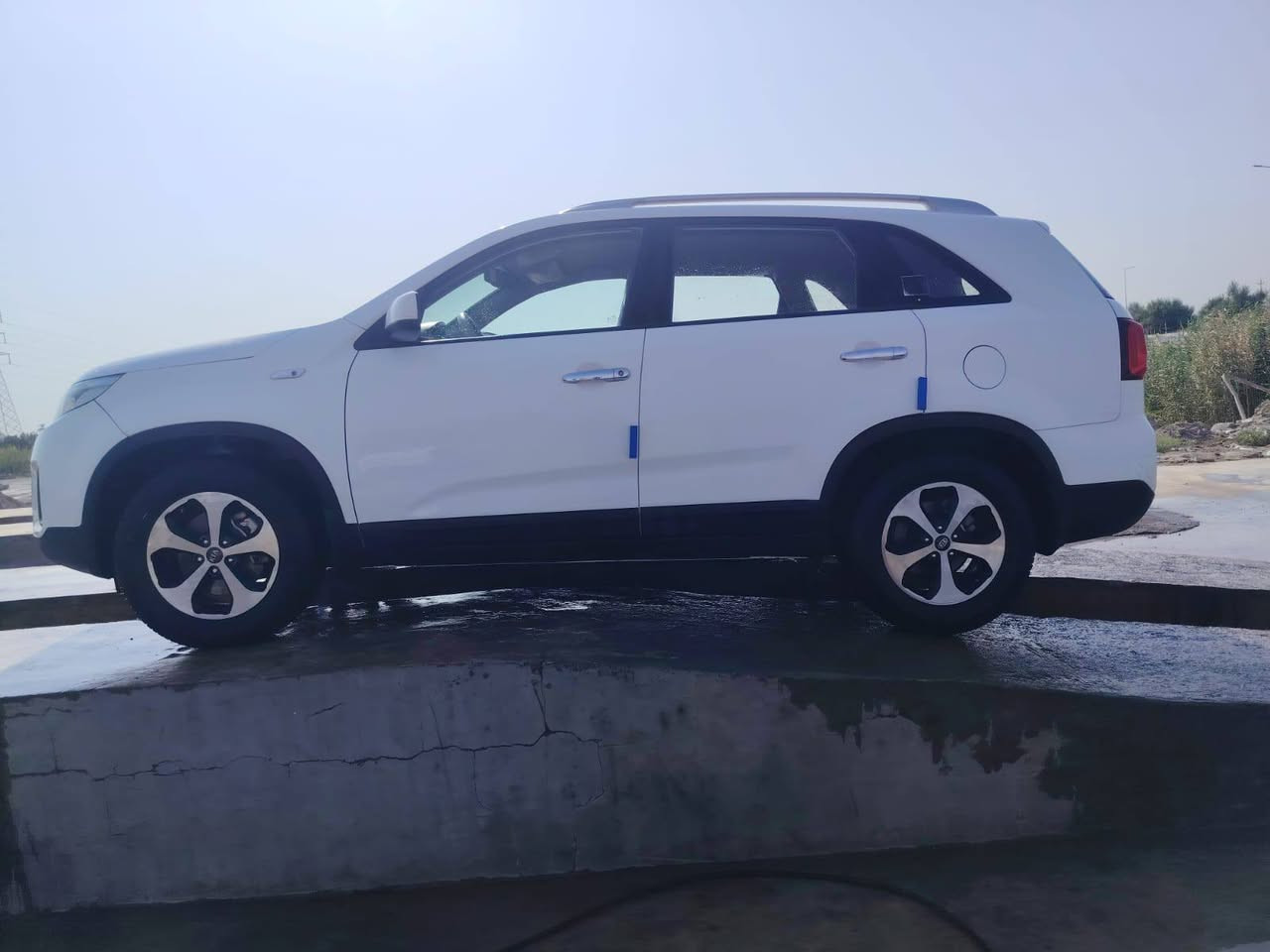 سورنتو 
موديل 2013
محرك 2400
محرك مفتوح 
كير مكفول 
تحويل مباشر 
 ***********
صلاح الدين الأسحاقي 
السعر=155وبيهه مجال
