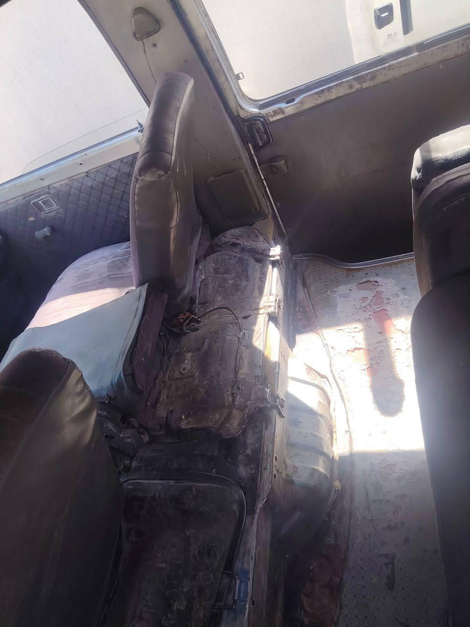 السلام عليكم كيا بستا موديل 95 بسمي سنويه 28 كشنات استاركس كهربائيات شغاله السيارة بلاديه شواصي بلاديه رقم بابل مكاني بابل سدة الهندية *********** السعر ٤٥ وبيها مجال بسيط
