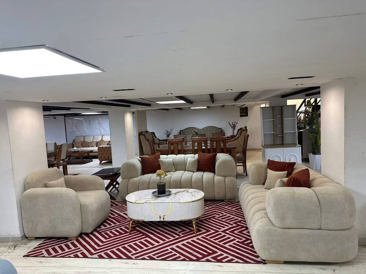 🛋️✨ عرض ما يتفوّت من معمل الرحمة للأثاث ✨🛋️
إذا تريد تخم قنفات مرتب وفخم وبسعر مناسب، هذا العرض إلك 👌
🔥 التخم بـ 450 ألف فقط!
▪️ مقعد بلوك
▪️ ظهر بلوك
🎁 ومعاه 4 كوشات هدية مجاناً
⏳ العرض لفترة محدودة فقط!
📲 للاستفسار والطلب واتساب:
***********
📍 معمل الرحمة للأثاث — جودة وسعر يستاهل

