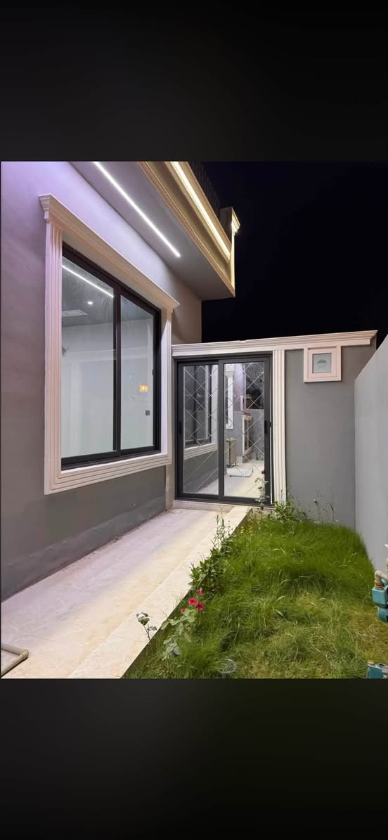 اغ
دار للبيع 140 متر 
فول مواصفات 
كركوك شوراو خلف معمل الكليجة
غرفتين نوم وبيتونة
شارع عرضه 15 متر  فول خدمات 
سعر 66 وبي مجال 
للاستفسار *********** او *********** او زيارة المكتب ارو
