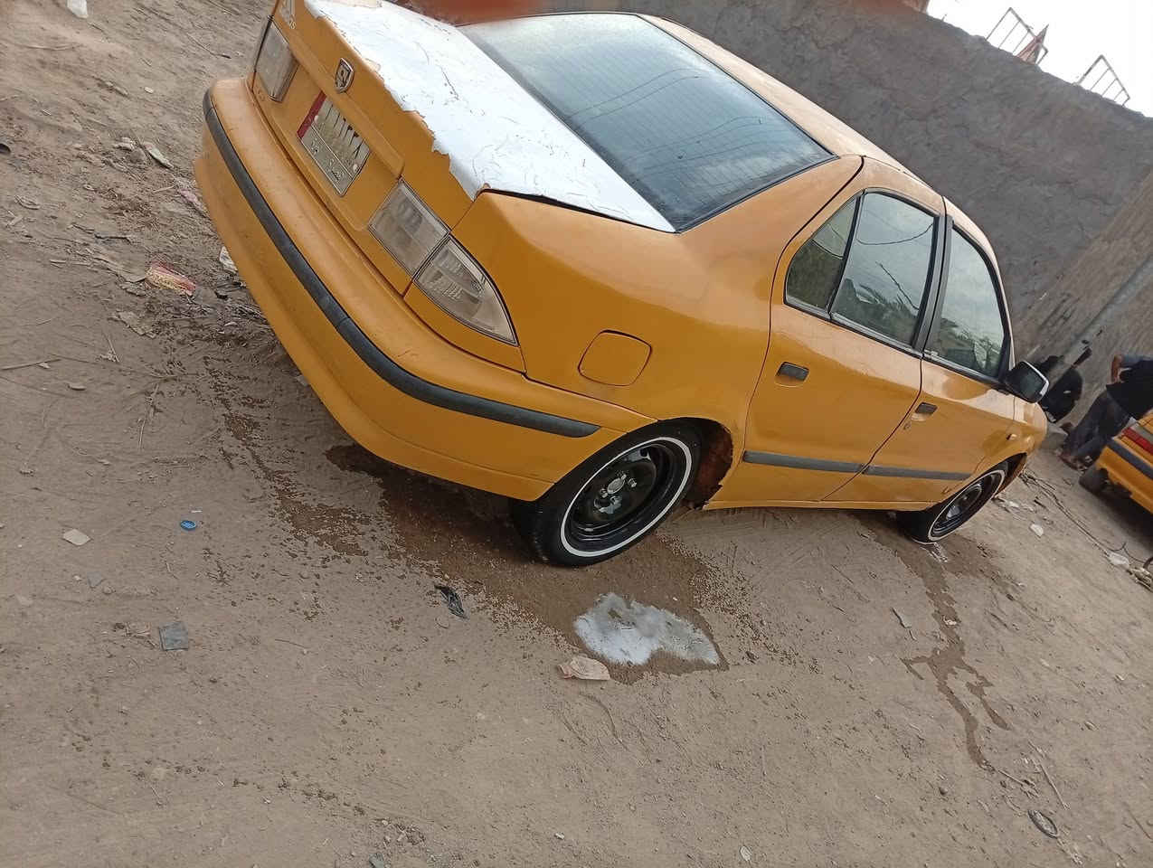 سلام عليكم سمند موديل 2012 بكلايت كريستال مكفوله من ضربه وتبديل وصبغ مكينه وگير وحداديه.وتبريد ثلج شرط    وتخم تايرات توني شادهن بلخطه كهربائيات كله شغاله رقم بصره ألماني تحويل ثاني يوم هيئه وغرامات عله مشتري مكان الناصرية تضحيه سعر 17 وبيها مجال قليل حگ جيتك  رقم ***********
