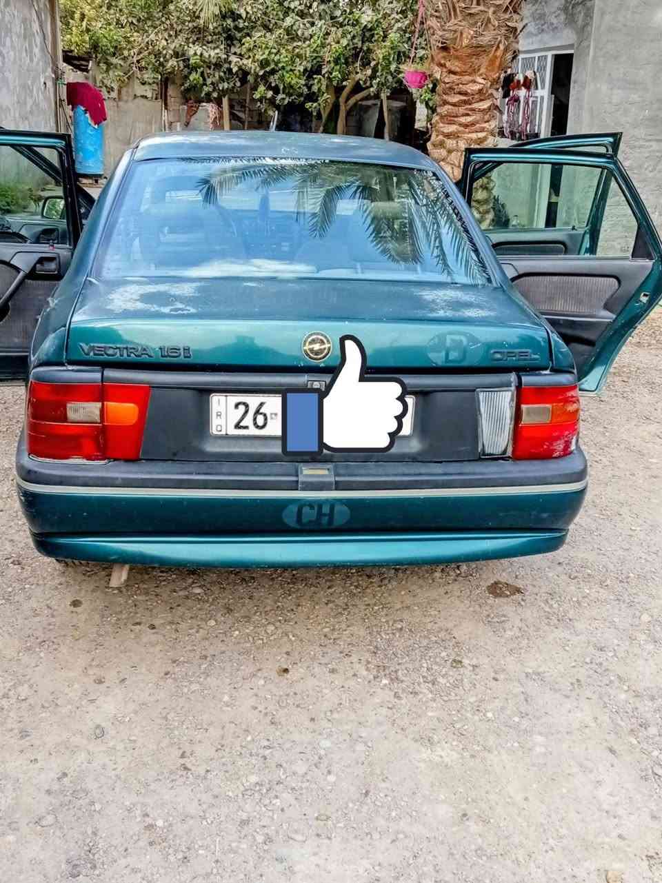 السلام عليكم  اوبل فكتره  موديل 1995)سياره نضيفه وبلاديه وضع شركه ماملعوب بيهى هلالات بلاديه  وبيهى براس السكن اليسر ضربه خفيفهومعدلى عل بارد سياره  قرفته خير من الله  تايرات نضيفه بس بيهى جراد بل گشر السعر 45وبيهى مجال للطيبين مكان سياره صلاحدين قضاء الضلوعيه  وهاذه رقمي ***********
