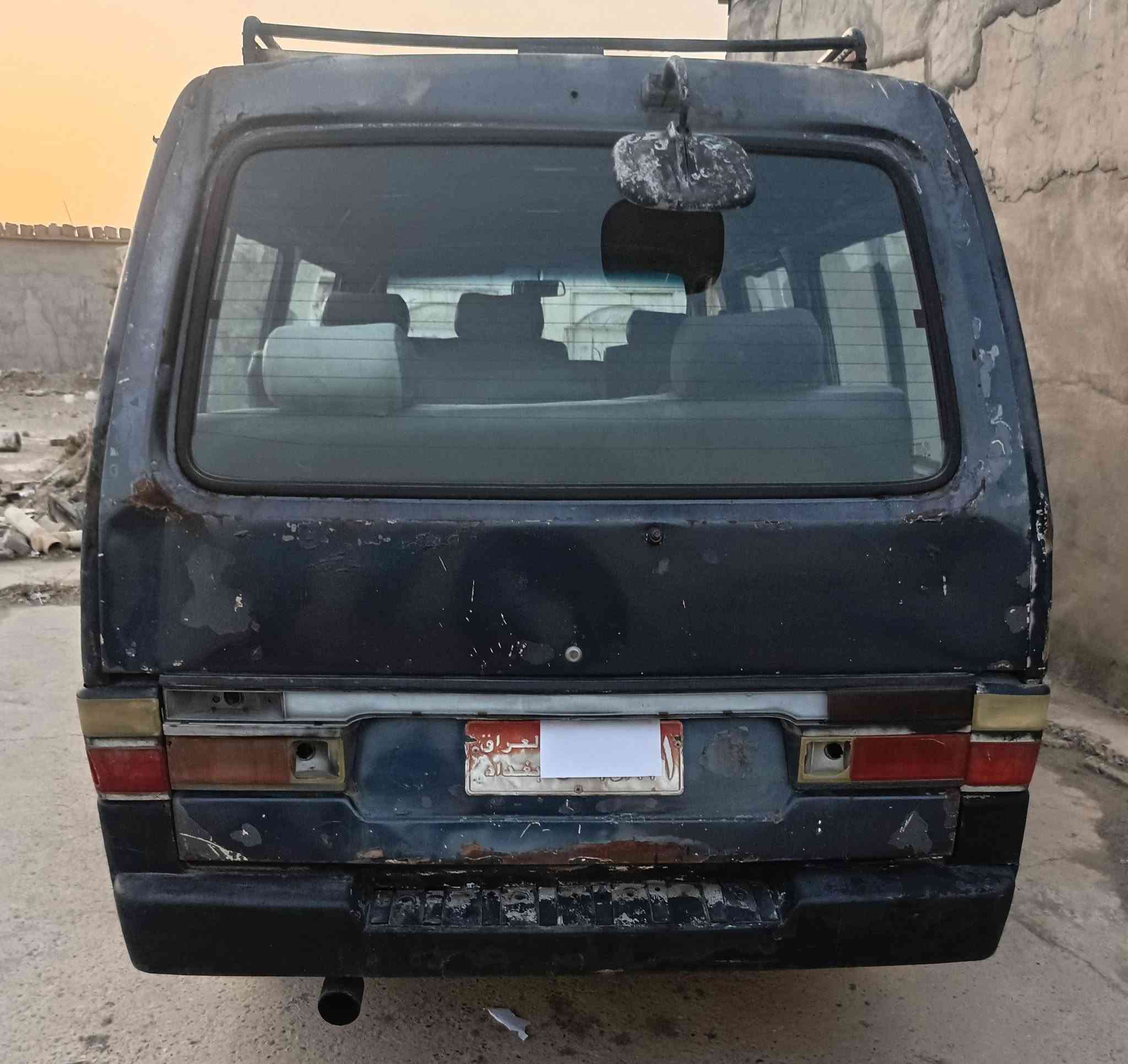 كيا بستة موديل 93 سنوية صاقطة الون نيلي رقم احمر بغداد مكينة بيهة صرف السعر 15 وبيهة مجال العنوان كركوك الاتصال ***********

