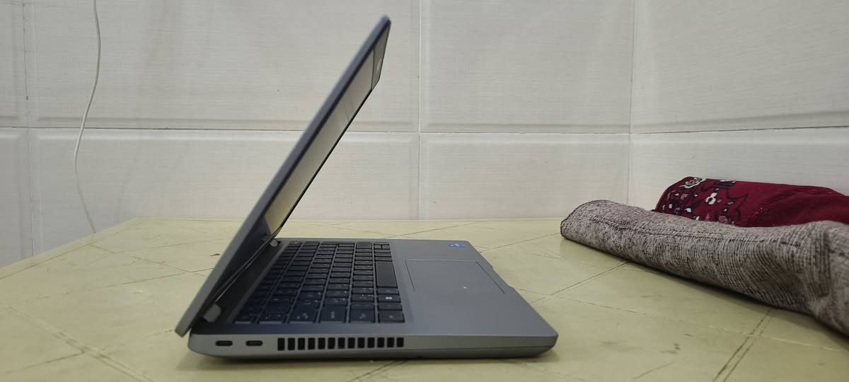 لابتوب للبيع
مواصفات
Dell Latitude 5421

Touch Screen

17 11th H

8GB DDR4

256GB SSD

Intel (R) UHD Graphics 4GB

حجم الشاشة 14

دقة الشاشة FHD
شاحن تايبسي شاشة لمس ايضأ لابتوب اعمال هندسية والتصميم 
اتصال ***********
