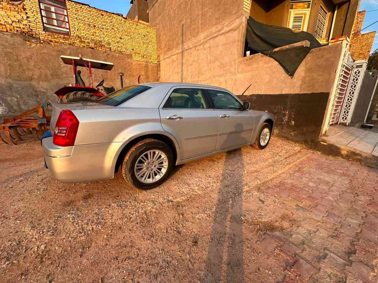 اوبامة 
مديل 2010 
سيارة كفال عامة بيهة فقط هلال خلفي معمر 
لباقي كفالة عامة سيارة خير من الله ممشتغلة عل خط كير مكينة تبريد كهربائيات كاملة مكملة 
رقم بصرة مشروع وطني سيارة جاهزة برغي متخسر عليهة مكاني ميسان العمارة 
*********** وتساب
