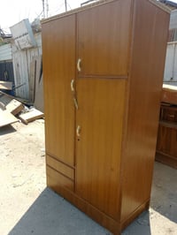 كنتور 2باب للبيع عنوان بغداد جكوك كاظميه رقم 07712092934