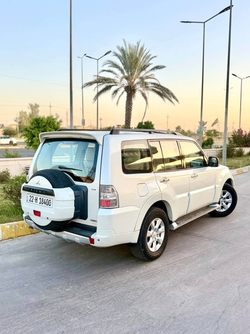 باجيرو حبتور 1/1

فئه ( GLS )

مديل : 2014⚜️

محرك ( 3500 )

ماشيه : ( 285 ) الف 

رقم اربيل دولي 

سنويه جديد بأسمي
شرط التحويل . 

ضرر :- نص جاملغ صبغ فقط .⚜️

كشنات جلد 

كشنات كهربائي 2

تحكم ستيرن طرفين 

اشاير بل مري 

مري شفط 

فحته سلايت 

دمام خلفي 

نضام ترحيب

مانع نزلاك 

تبريد 3 قطع 

ثلاجه 

لاقطت صوت 

كامره خلفيه 

حساسات خلفي 

لايت زنون بلادي 

يدات نيكل 

فورويل 4 * 4

ويل كروم

كير ومحرك كفاله 

سعر ( 143 ) 

وبيه مجال  للطيبين .

العنوان كركوك 

للأستفسار : ***********
