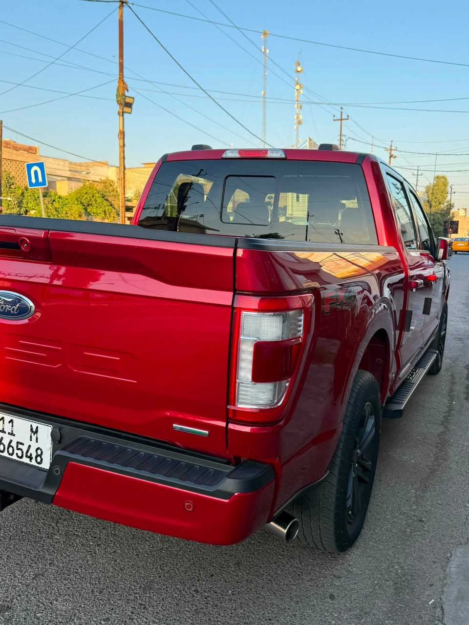 Ford F150
موديل:-2023
محرك:- 3500 توين توربو
عداد المسافة 50000km
سيارة دفع رباعي- ونظام اكسل عادي ونظام Eco- sport-deep snow ومرتفعات
فئة السيارة Lariat 1/1 فول مواصفات
رقم السيارة :-بغداد مدفوع الضريبة كل سنة- تحويل مباشر
ضررها :- تبديل جامرلغ الامامي طرف السكن بلادي نفس اللون
مواصفات:-
-بانوراما كامل
-شاشة كبيرة
-گير طيار مو تعلاك
-كشنات ودواخل لونين
-كامرة امامي+كامرة خلفية
-رادار امامي-رادار خلفي-رادار جانبي بالمرايا
-نظام ترحيب
-انارة جانبية بكل الاطراف
لايتات زينول بلادي 
-الجامة الخلفية متحركة وليس ثابت
-نظام ستتم كامل مع 12 سماعة ماركة Bose
-كشن خزن كامل
-نظام auto brake بالترافك
-نظام توازن كامل للسيارة
-بصمة-تشغيل عن بعد
-نظام كهرباء دوسة البريك والبانزين
هواية مواصفات بعد 
ملاحظة:- ضرر جاملغ بلادي مبدل طرف السكن-ايرباك الدركة وتكم مفتوحة
للتواصل
***********
مكانً تواجد السيارة :-kirkuk
