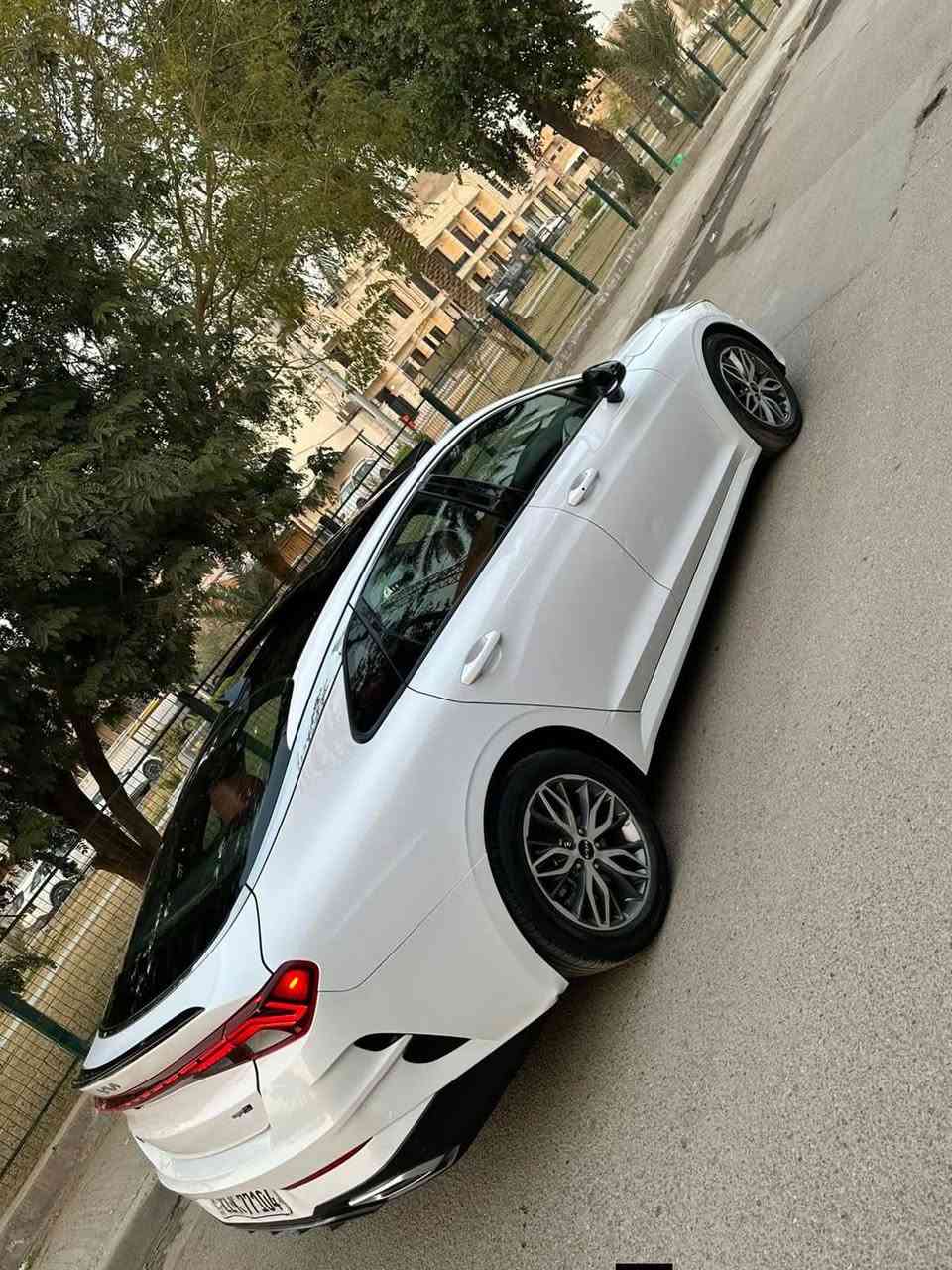 موديل 2022 k5
لون ابيض بانوراما  فول مواصفات

 ماشيه 73

رقم رقم اربيل بسمي تحويل ثاني يوم 

وارد امريكي 

جيتي لاين Gt-line

محرك 1600 تيربو

كشنات جلد احمر 

رادارات توقف ذاتي نقطة عمياء 

شحن لاسلكي 

بصمة تشغيل 

4 انظمة قيادة كشن كهرباء 
شاشه جبيره  مواصفات جيتي لاين المعروفه
حادثه سطحي 
السياره جاهزة وحلوه ماناقصها شي
 ترايه مال زيرو 
مكان حله 
سعر 173

***********

