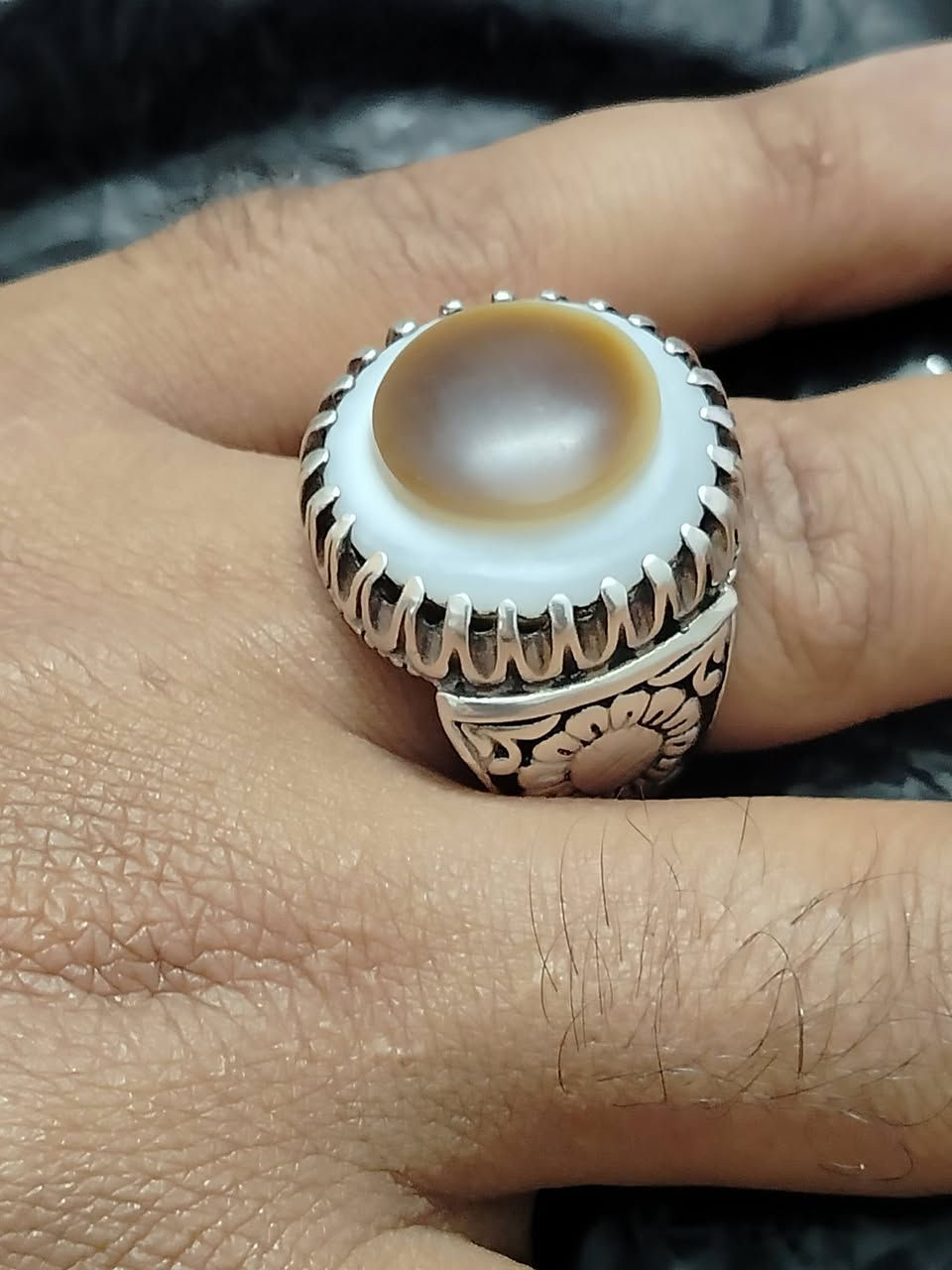 جزع يماني كصة ساسانية ب200 الف بغداد الدورة لايوجد توصيل ***********
