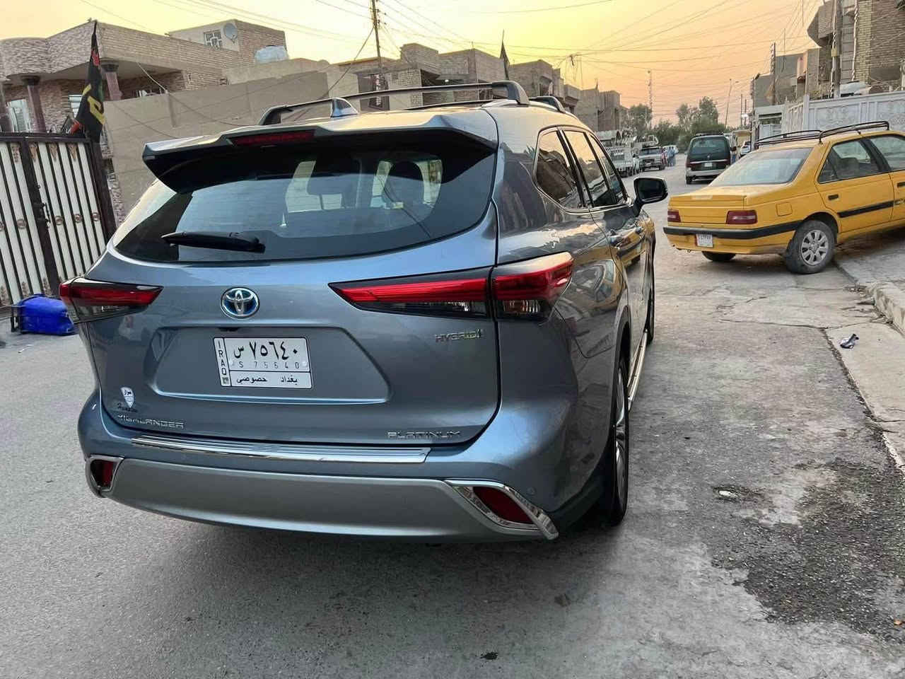 توتويا هايلندر موديل 2020
بلاتنيوم اعلى فئه فول موصفات 
حادث كما موضح بالصور 
للبيع او مراوس بسينا
***********
