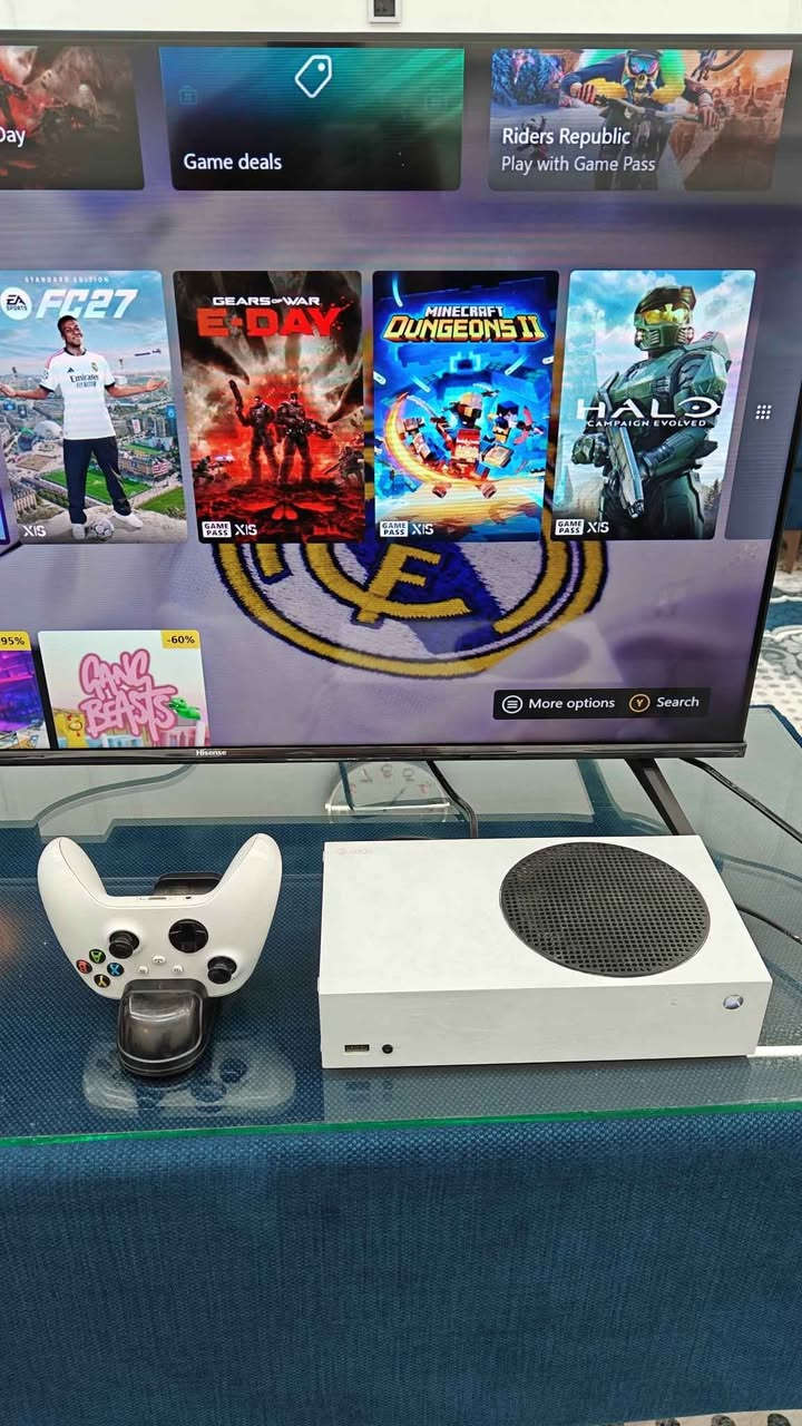اكس بوكس اس • نظيف • مع جويستك