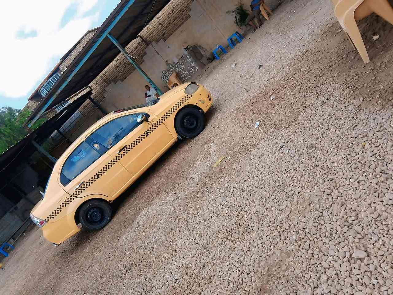 اللهم صل على محمد وال محمد
اڤيو للبيع او المراوس سياره جديده واحلى من الصور
مكينه وكير جدد توني شادهن حداديه تخم تاير 
مصفره هيئة وغرامات سعرها 45 وبيها مجال 
***********
