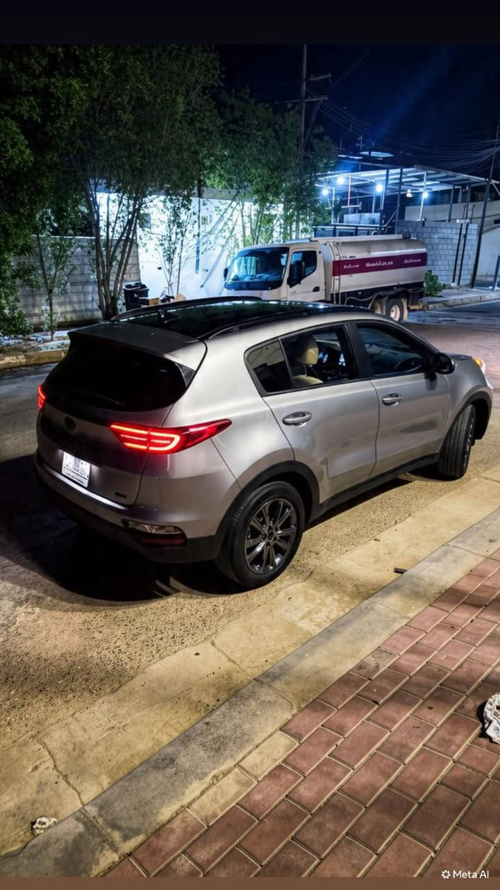 KiA Sportage 2022 Black Edition 
للبيع كيا سبورتج بلاك اديشن فول الفول مواصفات

الموديل 2022
وارد امريكي : قطعه 1 خشم البنيد بدون دواخل  
العداد : 57 الف ماشيه 
مواصفات ( فووول للاخير )
رقم بغداد تحويل ثاني يوم 

المواصفات 1/1 
بانوراما 
مقاعد جلد بلادي  
مري شفط 
ستيرن  جلد حرف D  رياضي 
شفتات سرعه بالستيرن 
ويل كب كروم اسود 
فور ويل AWD
تبريد قطعتين امامي وخلفي 
رادار امامي خلفي جانبي 
قياده اليه بريك تلقائي 
شاشه كبيره اندرويد اوتو ابل كار بلي 
لايت زنون بلادي 
بلاجكتور امامي بقلاوه رباعي 
لد امامي
لد خلفي
محرك2400Gdi كفاله
قياده سبورت نورمل ايكو 
اشاير بالمرايه 
مرأة تعتيم عاكسه للضوء 
تحديد مسار 
يدات نيكل بلادي 
ويل كب كروم
وباقي المواصفات المعروفه بل ابلاك اديشن 

سياره جديده ونضيفه بمعنى الكلمه عليه ادامه كامله
ونقص واحد مابيه نضيفه جدآ 💯 

العنوان : الانبار الرمادي حي الضباط 
السعر 182 ورقه وبيه مجال للشراي 
الاتصال والواتساب : ***********
***********

رابط الواتساب المباشر للمراسله 💯👇🏻☑️
https://wa.me/9647810436766
