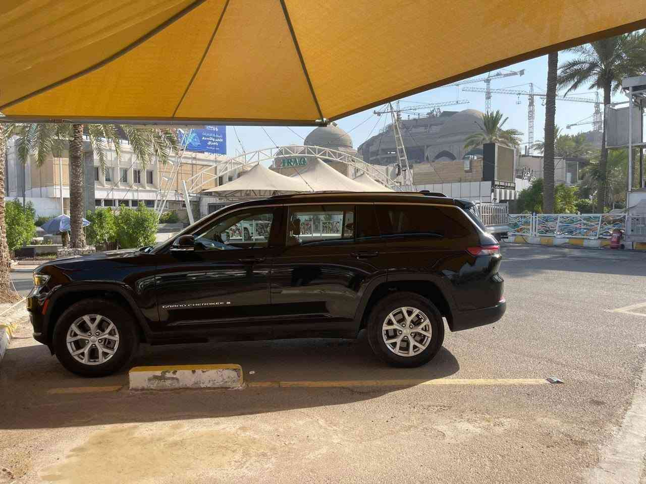 كراند شيروكي • ٢٠٢٣ • ٧ راكب