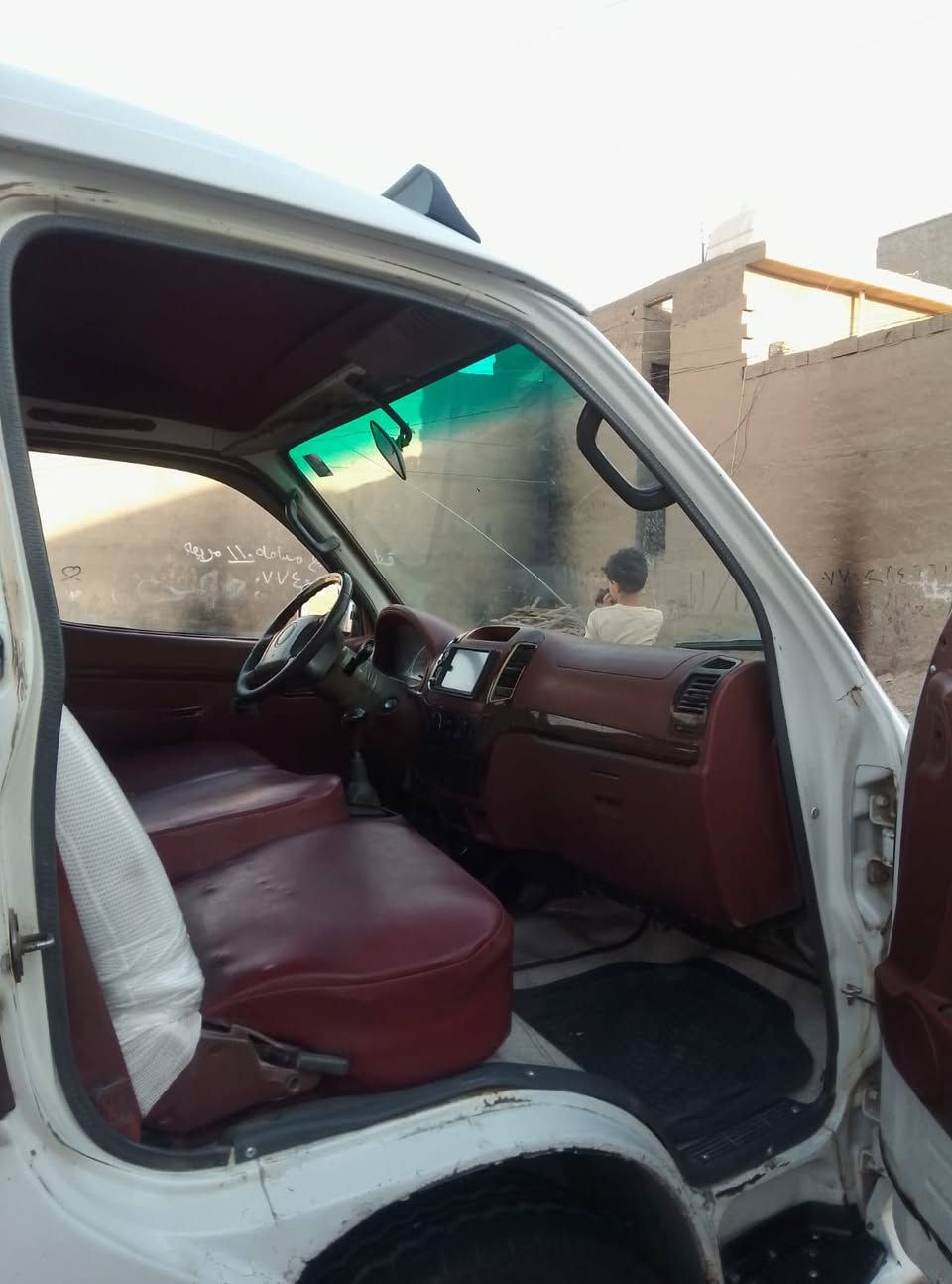 يالله السلام عليكم 
فتون للبيع  موديل 2011سيارة خير من الله كاملة من مكينة وكهربائيات وتخم تاير جديد دوشمة جديدة السيارة نقصها فقط كير الكير يجلب 
تحويل ثاني يوم السيارة مصفرة تاخذ صافي 
الاتصال*********** 
مكانهة جسر ديالى القديم فلكت المدائن
السعر 65 بيها مجال
