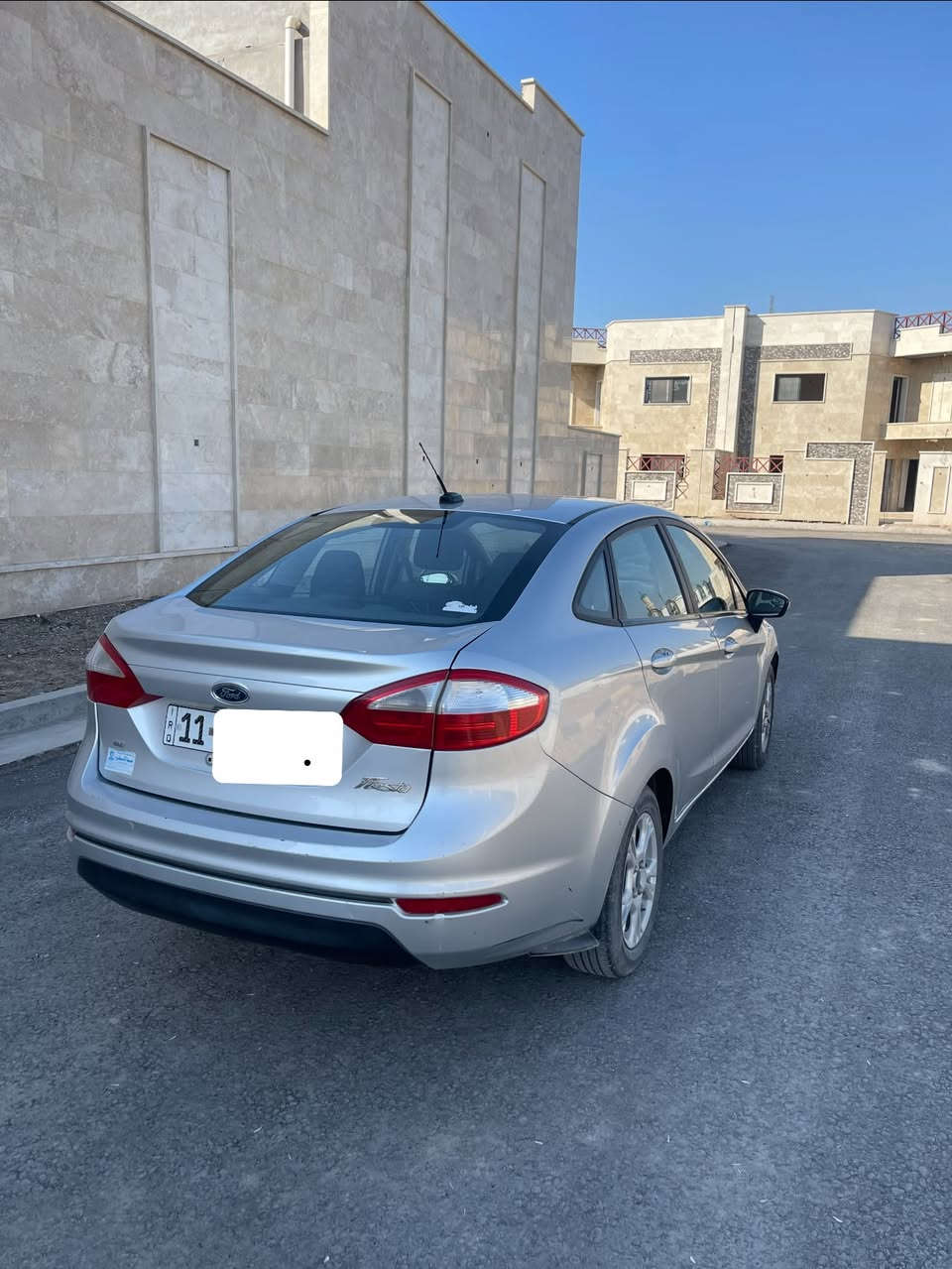 🚗🔥 فورد فيستا 2016 للبيع – بغداد الكرخ
🔹 محرك 1.6 ممتاز
🔹 الگير جديد
🔹 رقم بغداد (الرقم الجديد) والسنوية لغاية 2029
🔹 تبريد ثلج ❄️ ويه السويچ
🔹 تحكم ستيرن + مثبت سرعة شغال
🔹 داخلية LED بـ7 ألوان 🌈
🔹 جميع الكهربائيات شغالة
🔹 السيارة باسمي وجاهزة من كلشي

📌 فقط شغلات بسيطة بالصدر والجامة الأمامية، وما نختلف عليها ويه الشراي.

💰 السعر: 8,300$ (83 ورقة) قابل للتفاوض للجادين

📍 المكان: بغداد – الكرخ

📞 ***********
📲 واتساب + ماسنجر

✅ الفحص والمعاينة خير دليل.
