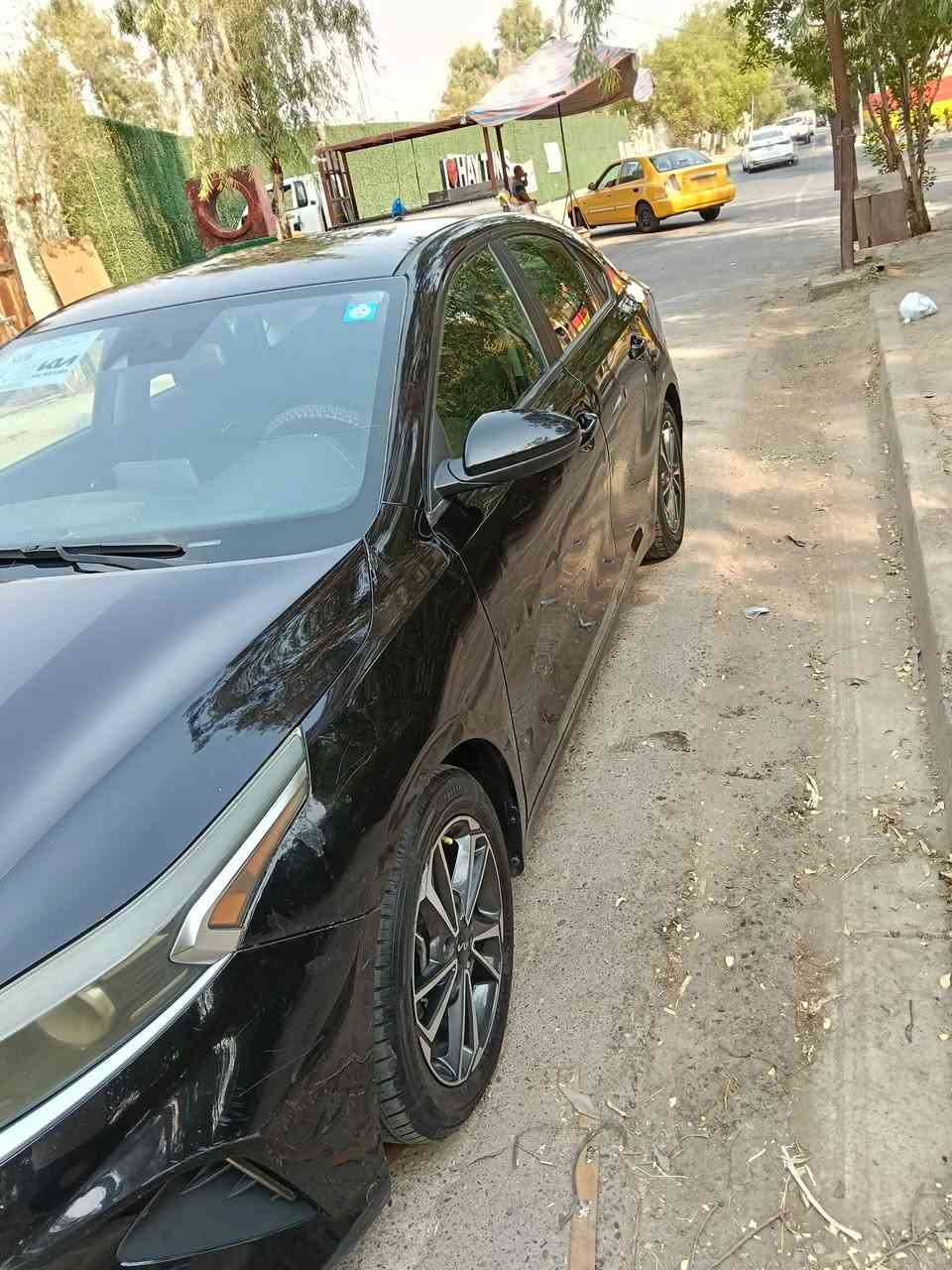 السلام عليكم
فورتي 23 صور الحادث والسونر موجود
السعر 125$  .... ***********
