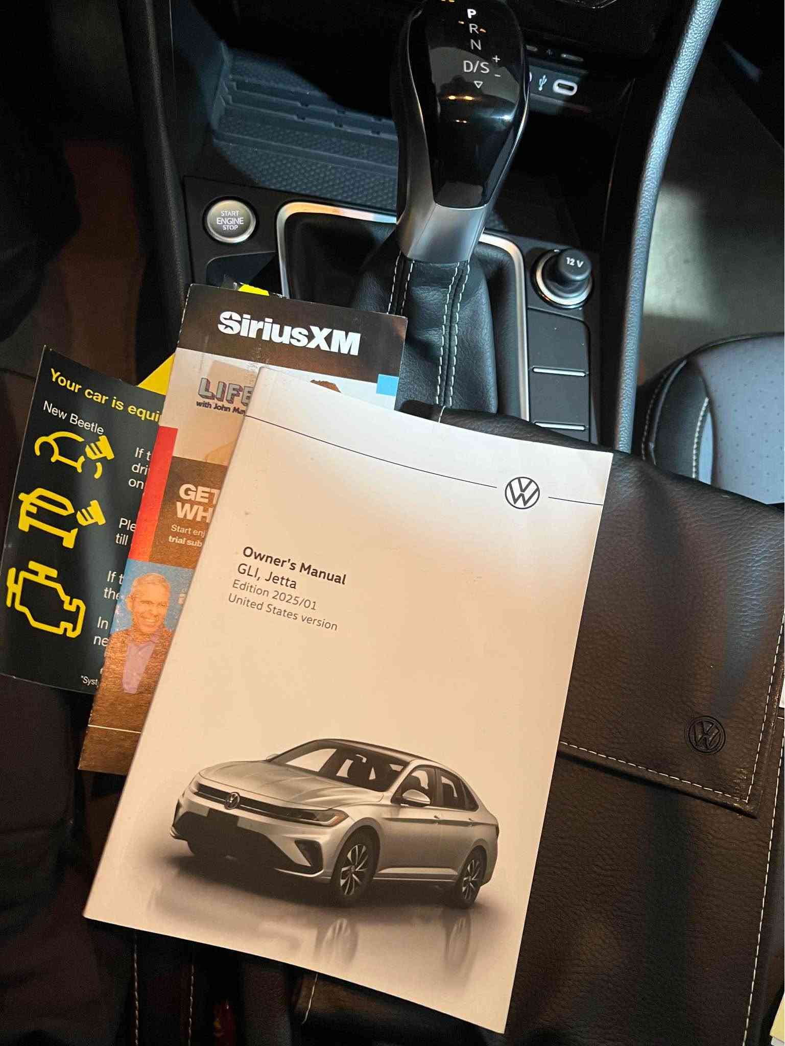 Volkswagen jetta 2025 SE +
تەنها 12,000 ڕۆشتوە  وەک سفر وایە 
پانۆراما
لایت پێش و دوا LED
ڕادار کروز کۆنترۆڵ  ڕاداری پێش و دواو لا تەنیشت 
کامێرا 
وایەرلێس چارج 
برێک بەسمە ئەوتۆ هۆڵد و ستار ستۆپ 
شەغال بەسمە  ( دوو بەسمەی خۆی لەگەڵە )
شاشەگەورە گێچ ئەلکترۆنی
تەبرید مەرکەزی و تەبرید لەمس
کوشن جلد وکارەبای و کوشن گەرم 
زۆر مواسەفاتی تر 

بۆنیتی بۆیاخە چەمەلەغی سەکنی لەسەر یەک پەڵە گۆڕاوەو بۆیاخ کراوە چەمەلەغە بیلادیەکەی ماوە و لەگەڵیەتی چاک ئەکرێتەوە پەڵەیەکی ئەبێت بە بۆیاخ   هیچ ناوگرتنی نیە شانسی شوختی نیە  دەعمەکەی بەشی سەرەوەیە

ئێرباگی شان و سوکان بیلادی بۆ داندراوەتەوە هەموو پارچەکانی لایت و دەعامی و ڕادێتەر هەمووی بیلادیە بە شەرتی هەموو فەحسێک بچوکترین نوقسانی نیە ماڵی دۆستە چاڵ و شوختی نیە

نرخی : 168$ قفل🔐
*********** السليمانية, العراق
