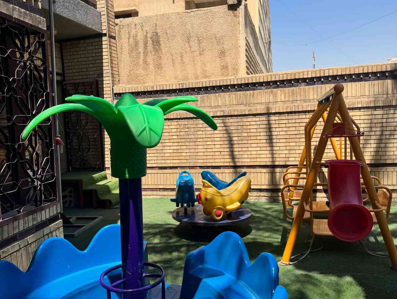 ✨ التسجيل مستمر للعام الدراسي الجديد 2026-2027 ✨📚

تُعلن مدرسة أجيال القمة الأهلية عن استمرار التسجيل واستقبال التلاميذ 

🔹 كادر تعليمي متميز وذو خبرة
🔹 بيئة تربوية آمنة ومحفزة
🔹 متابعة مستمرة للمستوى العلمي والتربوي
🔹 جميع الصفوف مجهزة بشاشات إلكترونية حديثة
🔹 توفر أجهزة تبريد وتدفئة داخل الصفوف
🔹 نسبة نجاح 100٪؜ من الصف الأول إلى الصف السادس الابتدائي
🔹 نتائج متميزة ونسب نجاح مشرفة

📌 المقاعد محدودة، وقد اكتمل العدد في بعض الصفوف، لذا ندعو أولياء الأمور الكرام إلى الإسراع بحجز المقاعد المتبقية.

📞 للاستفسار والتسجيل:
***********
***********

🌎 العنوان:
العطيفية – مقابل محكمة تحقيق الكاظمية – فرع حلويات المدهش

🏆 أجيال القمة… ست سنوات من النجاح والتميز، ونواصل صناعة المستقبل. ❤️#مدرسة #المستقبل_يبدأ_الآن

