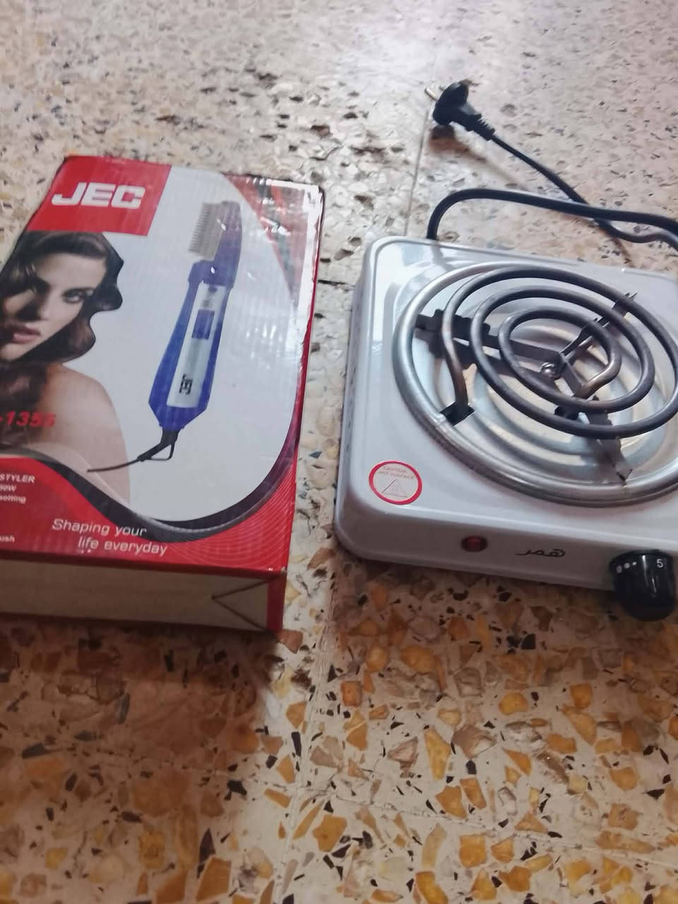 شسوار عدد 2  الوحد عله 15 جديدات او كومدي ب15الف
هيتر شغال جديد ب 5 الف 
حله /ثورة  رقم تلفون ***********
