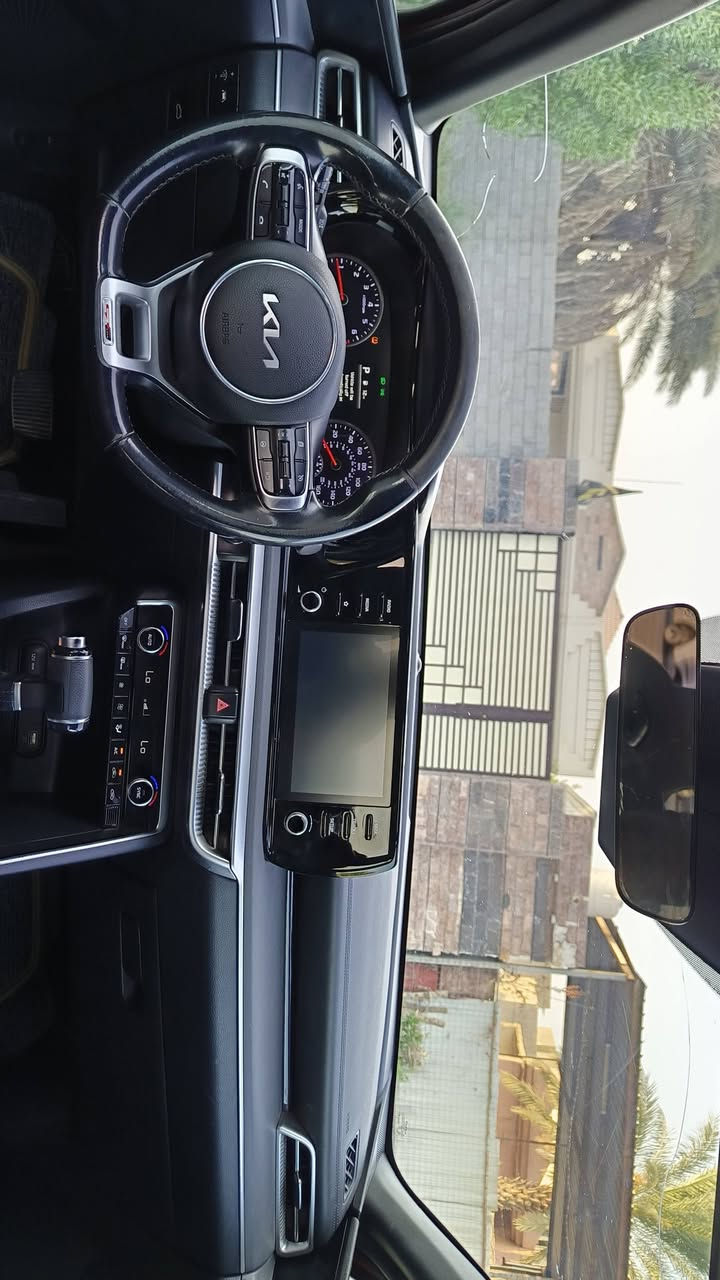 السلام عليكم
كي فايف امريكي 2022 مواصفات جيتي لاين
رقم بغداد بسمي هزه سنويه كله جديد
سياره فول مواصفات عدا الفتحه 
تشغيل عن بعد بصمه ابواب جنطه 
مكينه 1600 تيربو
كير مكينه تبريد خير من الله 
حادثها جاملغ وبنيد وسونار مرفق
المكان بابل المسيب 
السعر 135 
***********
