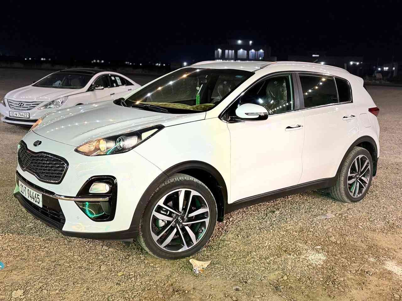 ‏سبورتج خليجي موديل 2019 رقم بغداد الجديد الدولي باسمي هزه وسنويه جديده تحويل ثاني يوم 
مكفوله كفالة عامة (من الصبغ التبديل والفتح والحالوب والبارد والشخوط حتى الدعاميات كفالة بدون قطرة الصبغ وكير ومكينة وضع الشركة ) شرط السونار 
‏ ماشيه (60) الف حقيقي سيارة جديدة بمعنى الكلمة 
‏مواصفات البيسك 
داخل حمصي 
‏ حساس أمامي
‏حساس خلفي
‏كشنات مخمل
‏قطعتين تبريد 
‏محرك 2000 دوش
‏مري شفط 
‏خمسه ويل كب كروم 
‏شاشة بلاديه + Bluetooth 
‏تحكم ستيرن جهتين 
‏مثبت السرعة 
‏3 أنظمة القيادة
‏وباقي المواصفات معروفه 
‏إسبير الشركة ما نازل
 السعر (185)
*********** اتصال او واتساب
