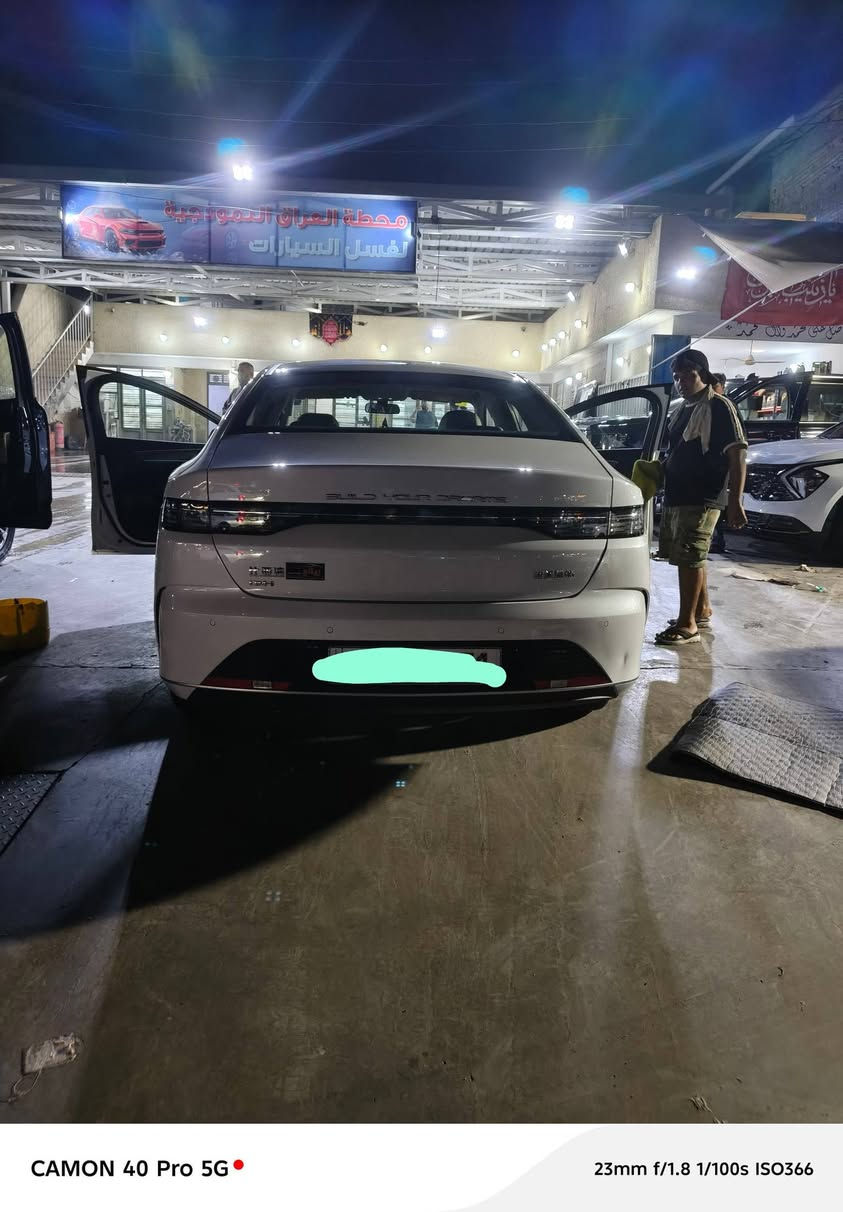 ديستروير ٢٠٢٥ الممشى الكلي ١٢ ألف سياره فول فتحه  بيه باب  خلفي مبدل باصليي تفصيخ زيرو ورصعه بلدوسه الجوه خفيفيه والباب الأمامي بي رصعه كد اصبعين مكان السياره المشتل  السعر ٢٠ و٩٠٠ باسمي تحويل مباشر سياره نظيفه جدا واغراضه كامله ممستعمله وكاعيات ماركه  ***********

نص مكتوب في الصور:
- CAMON 40 Pro 5G
- 23mm f/1.8 1/50s ISO214
- CAMON 40 Pro 5G 23mm f/1.8 1/100s ISO366
- CAMON 40 Pro 5G 23mm f/1.8 1/100s ISO326
- 23mm f/1.8 1/100s ISO367
- CAMON 40 Pro 5G 23mm f/1.8 1/100s ISO403
- CAMON 40 Pro 5G 23mm f/1.8 1/50s ISO1094