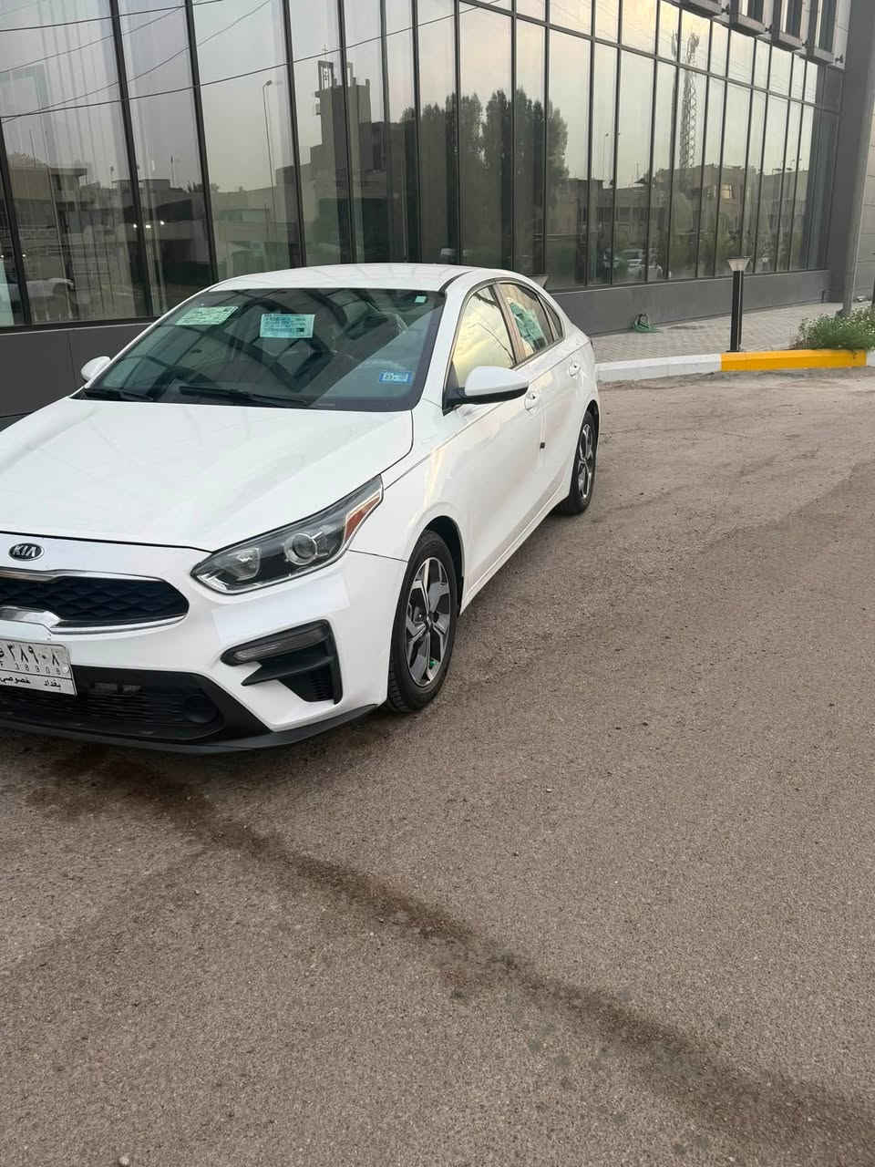 السلام عليكم عندي كيا فورتي للبيع موديل ٢٠١٩ رقم بغداد شرط التحويل وراد أمريكي بدون تبديل بدون صبغ فقط دعامية وبل دوسة الباقي بدون صبغ مكينة ٢٠٠ دوش كير أي تي منضومة تبريد جديد صدر امامي خلفي سيارة جاهزة ع آخر حباية صور الحادث مرفقة ول سونار مرفق لاستفسار *********** عنوان بغداد السعر ١١٣ وبيها مجال

