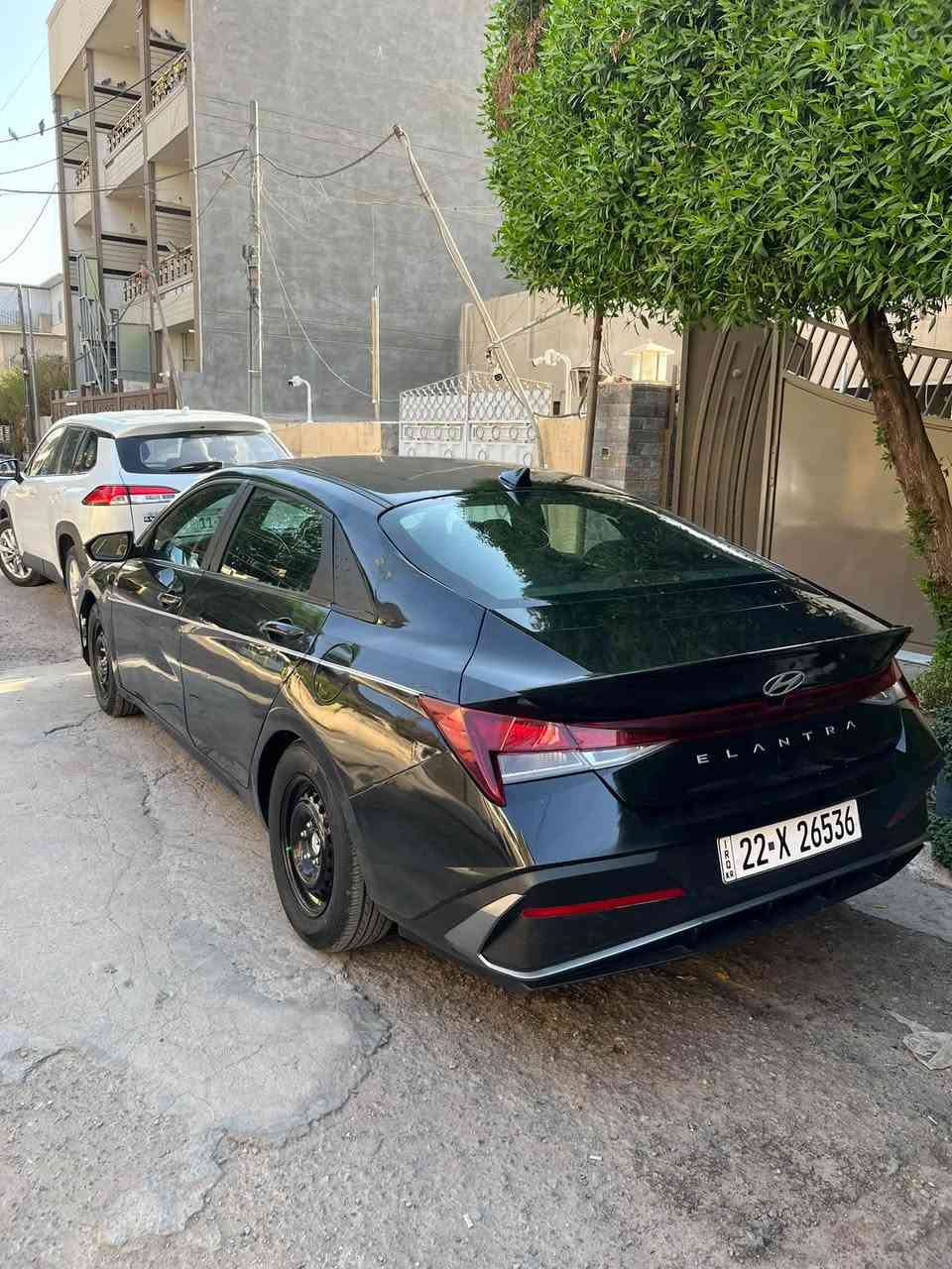 اقره المنشور زين ياله تخابرني
النترا موديل ٢٠٢٥ دخول جديد 

رقمتها ع ايدي 

ماشيه ٧ اللاف 

كم قطعه بيها ضرر بس مصبوغة عام السيارة 

صور الحادث موجودات منزلهن السياره بدون شاصي

تايرات جديده قبل يومين والويل جديد كوري 

السياره مدوشمة ارضيات وجنطة 

دهن البارحة بدلته 

مي راديتر البارحة بدلته وغسلت الراديترات 

السيارة فول مواصفات بدون فتحة 

مكاني بغداد 
السعر ١٢٨ وبيها مجال 

***********

نص مكتوب في الصور:
- ٤:٠٨ LTE ٣٨ bid.cars تم العربية الإنجليزية 9 / 12 ACCESSORY Vehicle will be turned Off to save the battery 5893mi 2
- ٣٨ LTE ٠٠:٣ bid.cars ٧ / ١٢ 1:1 تم الإنجليزية العربية ٢
