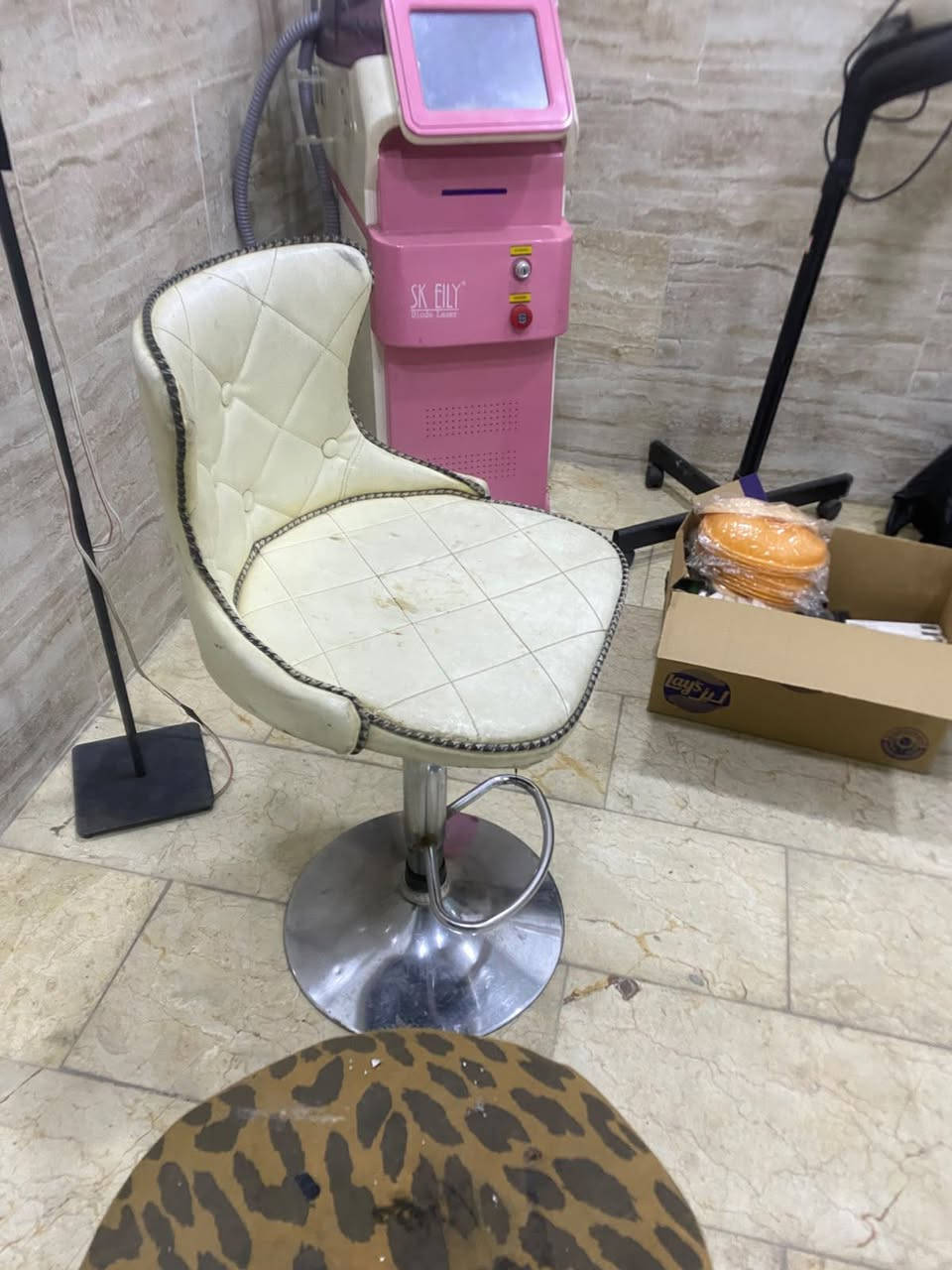 سلام عليكم غراض للبيع
العنوان بغداد الجديدة حي الأمين 
***********
اسعار رمزيه 🌹
