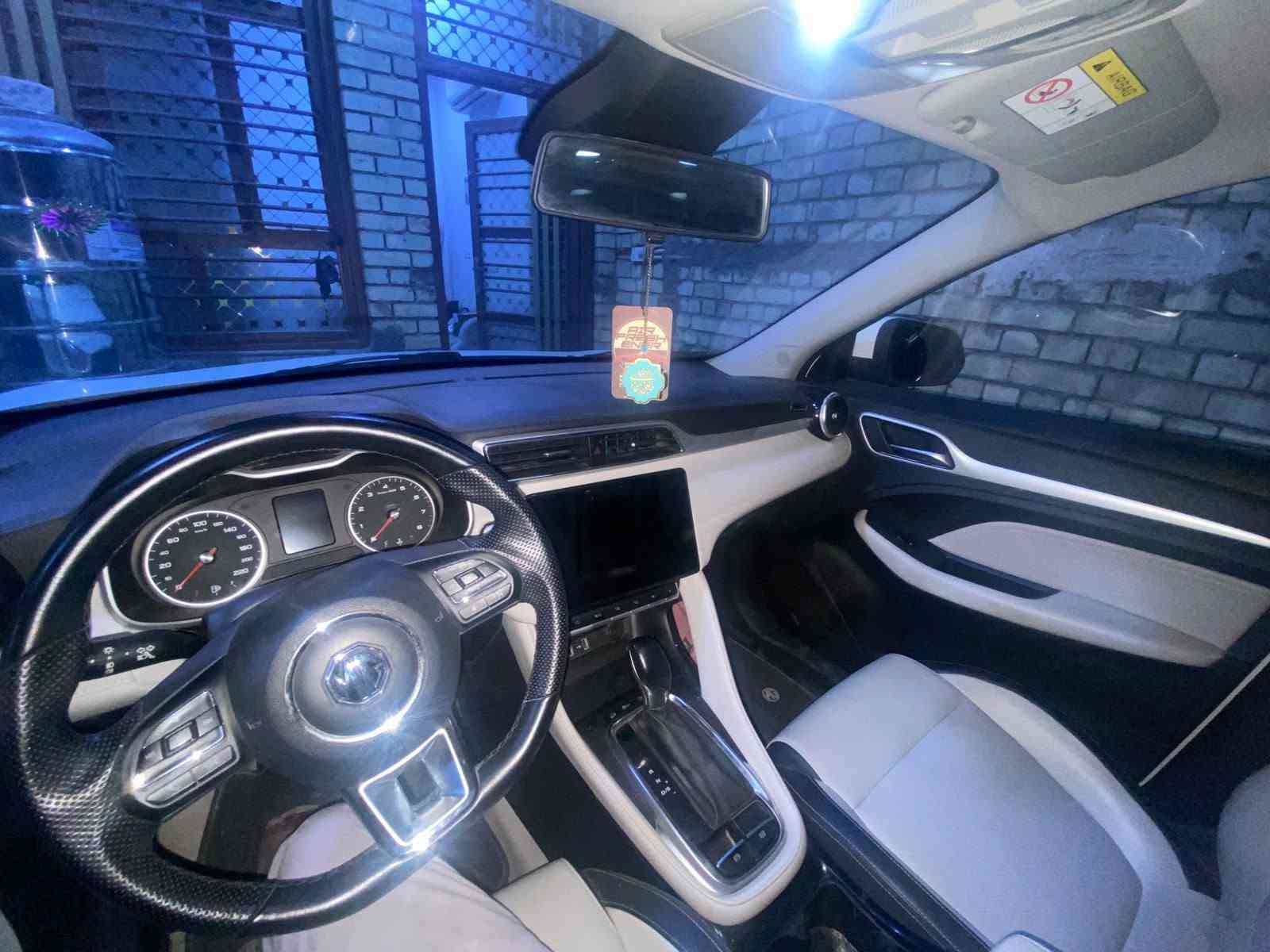 🚘🔥 للبيع MG ZS LUX موديل 2025
✨ وكالة شركة MG
✨ صبغ وكالة بالكامل
✨ ممشى 30,000 كم
📍 بغداد – الكمالية
🔹 محرك 1.5 لتر
🔹 أوتوماتيك CVT
🔹 بانوراما
🔹 كاميرا 360°
🔹 حساسات ركن
🔹 شاشة
🔹 LED
🔹 مثبت سرعة
🔹 مقاعد كهربائية
🔹 تدفئة مقاعد
🔹 أنظمة أمان ومساعدة قيادة
✅ نظيفة ومحافظ عليها
✅ بدون حوادث حسب وصف المالك
✅ الفحص مفتوح للجادين
💰 سعر 22 مليون دينار قابل للتفاوض بالمعقول اي استفسار *********** اتصل وتدلل
