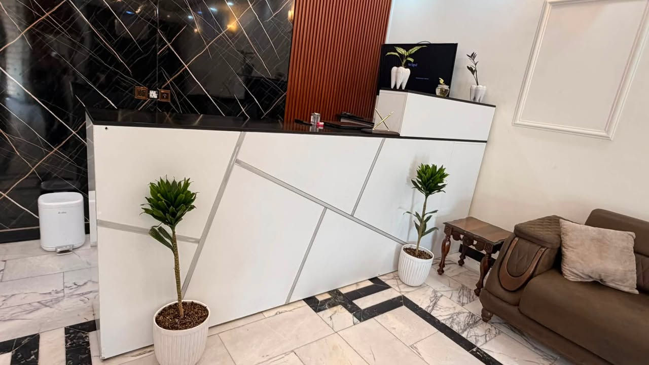 للبيع اثاث ينفع داخل عيادات الاسنان  والمراكز التجميلية
للتواصل ***********
