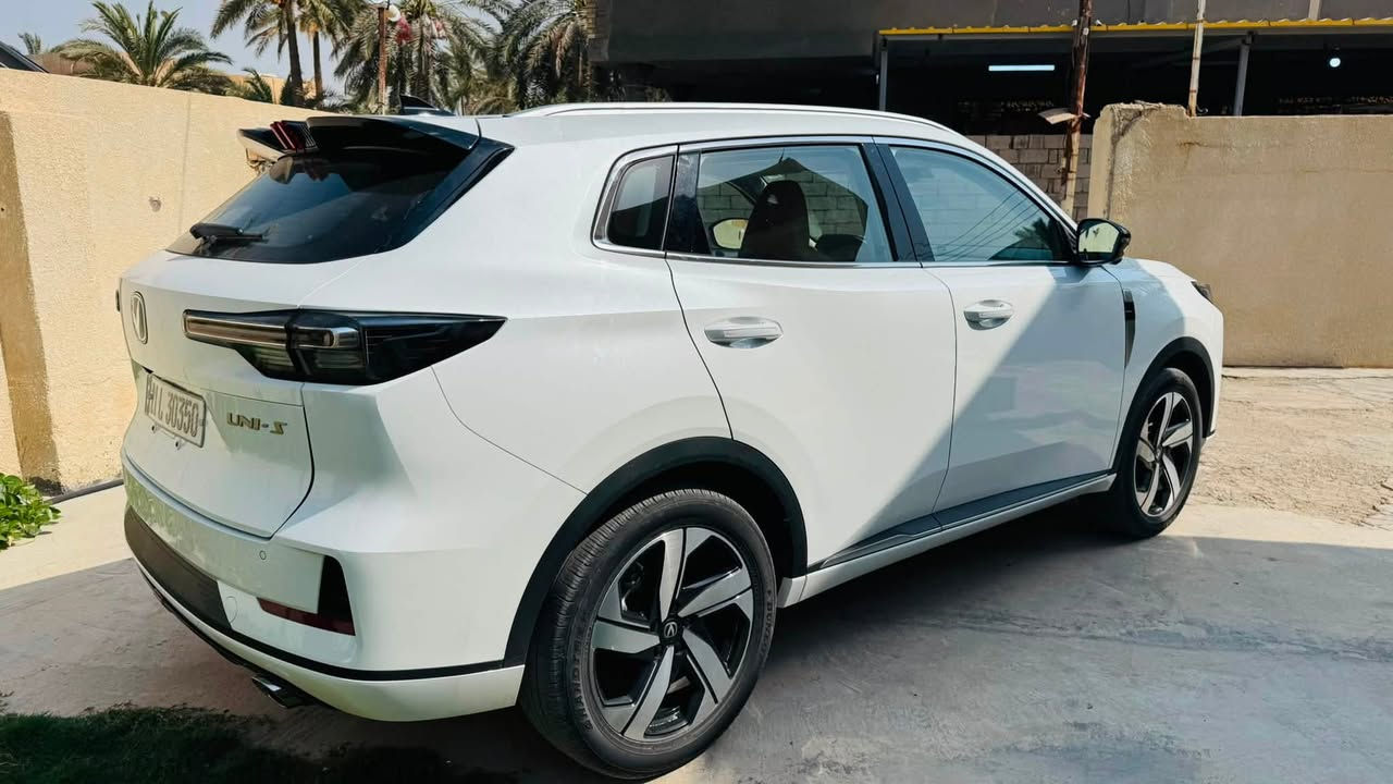 شانجان يوني اس 2025 🚘
🔥 Changan Uni S 2025 🔥

🚘 مرقم بغداد 🚘 

📃 اليكم التفاصيل الآتية 👇🏻👇🏻

🚘 خليجي 

🚘 ماشي 46km

🚘 موديل 2025

⚙️ حجم المحرك 1.5L Turbo

⚙️ مرتبط بناقل حركة أوتوماتيك

⚙️ يبلغ عزم الدوران 300 نيوتن / متر 

🐎 بقوة 185 حصان 🐎🐎

🔑 مفتاح التشغيل بصمة 

🔑 تشغيل عن بعد 

🪟 بانوراما 

🚗 فتح الصندوق كهرباء 

🚗 دفع ثنائي FWD

‼️ اريل نفكيتر 

📍حساسات خلفية 

💡لايت زينون + LED 

🔦️ بك لايت LED 

🚘 دخول بصمة ذكي 

🛞 حجم الاطار 225/55R19

🛞 ويل كب 19

🛞 4 دسك

🛞 حساسات ضغط الاطارات 

✨️ اشارة في المرايا الجانبية 

✨️ المرايا قابلة للطي كهرباء 

🌧 ماسحة خلفية 

🎈عدد AIR BAG 6

🚗 هاند بريك كهرباء 

🚗 ا ABS 

🖥 دشبول شاشة ديجيتال 

🖥 شاشة Apple Car play 

📷 كاميرا دوارة 

📷 4 كاميرات 360°

💡الانارة الداخلية LED 

⭕️ مقود جلد حياكة  

🛣 مثبت السرعة Cruise 

🎶 المودات والاوامر الصوتية 

🎶 ا Bluetooth / T YPCE 

🔋شاحن هاتف Wireless 

⚡️مخرج منفذ الطاقة 

🔍فحص نظام السيارة 

💺تتسع المقصورة ل 5 ركاب

💺المقاعد جلد

👶 مثبت مقعد الطفل ISOFIX 

❄️ تبريد شاشة 

❄️ قطعتين تبريد

🚘 أوضاع القيادة Drive Mode 

 🧱 رادار

⛷️ نظام مانع الانزلاق

🚘 دبل اكزوس 

🚘 تطعيم الدواخل ألمنيوم 

📐 أبعاد ومقاسات السيارة📐

📏 الطول   454  cm     

📏 العرض  187  cm

📏 الارتفاع  168  cm

🚘 ضمان لمدة خمس سنوات أو 150,000 KM  

للاستفسار ***********

السعر 175
