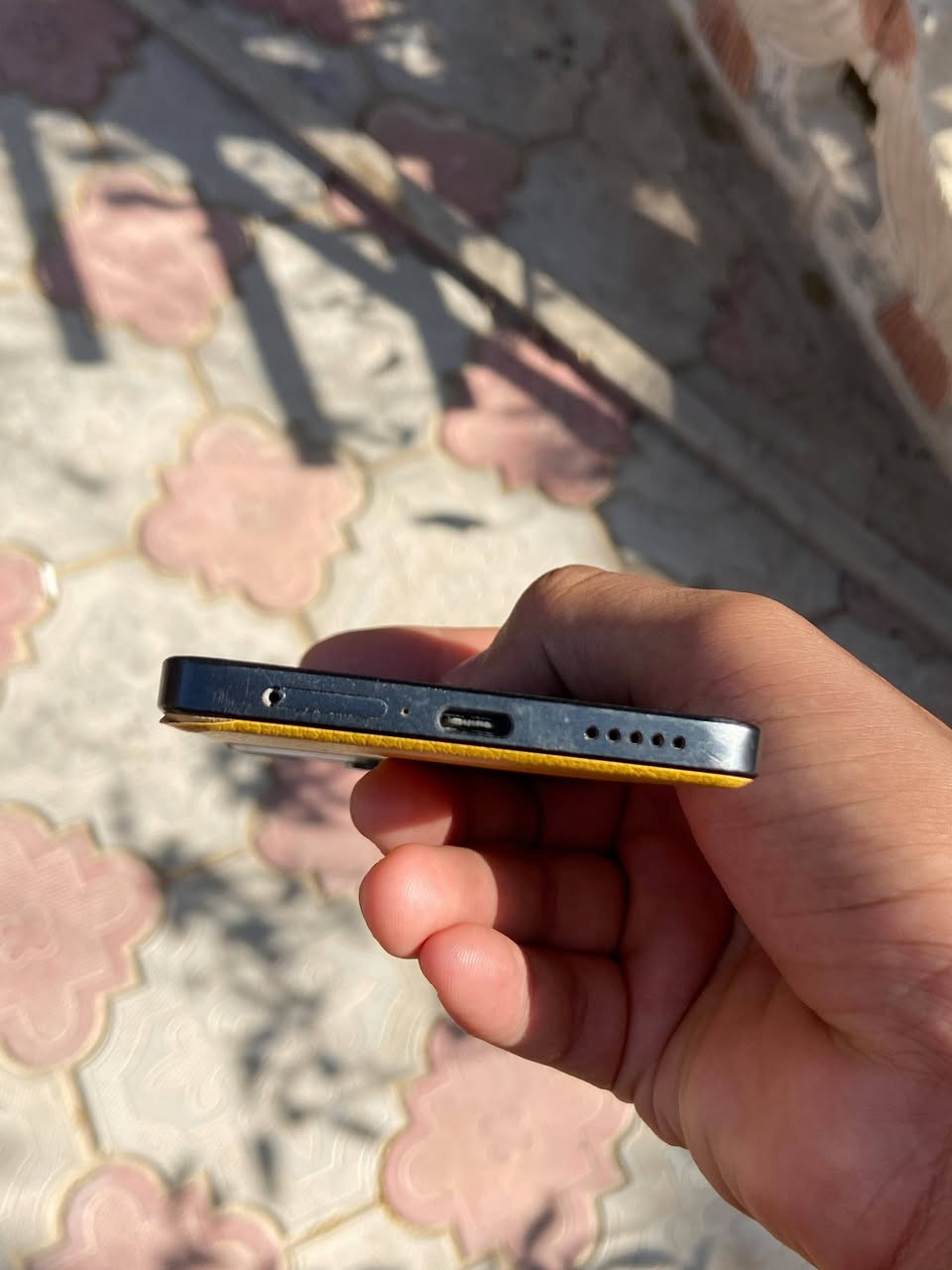 Poco x6 pro 5g
ذاكره. 512

رام 24 كيكا 

العاب على اعلى فريمات 

وتر على وضع الشركه ما مفتوح ابد بس الضهر مشلع شويه يتبدل ب10 

بطاريه ممتازه 

الجهاز كامل ملحقات كارتونه وشاحنه 

اريده مراوس بايفون واذا عجبني سعرك ابيع

واتساب ***********
