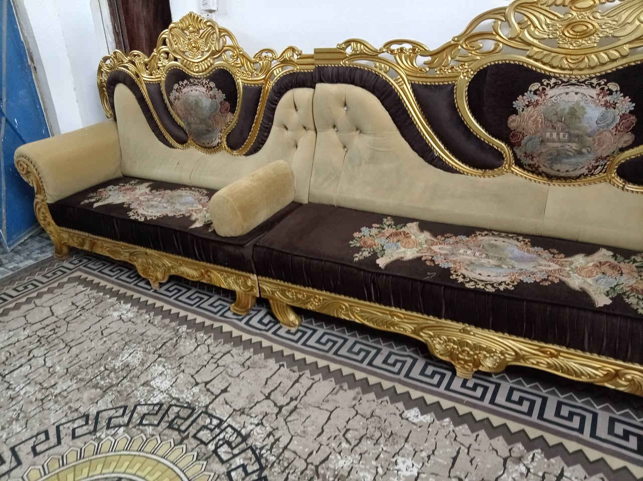 ديوان ملكي • ١٤مقعد • كربلاء