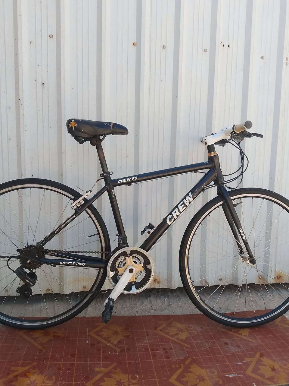 بايك c700 نظيف
ماركة CREO اليابانيه 
صنع يابان 
الفريم المنيوم 
حجم 28 
سستم شيمانو 3x7 سحب دفع شاشه حديث
وياله طبقتين ليزري هجينه لتحمل الطسات والاوزان العاليه 
بوري سرج سلايت كمبليون 
وزن خفيف 
خفه وسلاسه بالمشي 
السعر 125 الف
مكاني البصره / المطيحه 
***********
