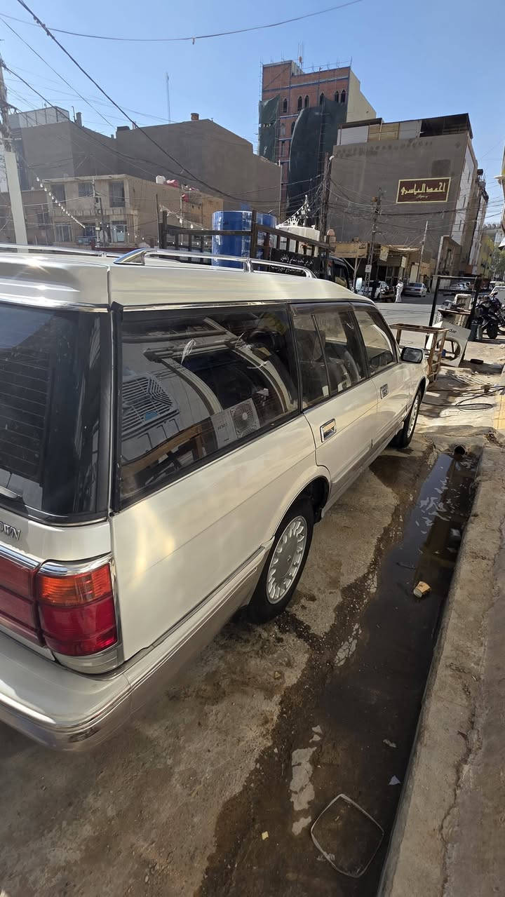 اللهم صلي على محمد وآل محمد
للبيع ارنب ستيشن رقم بغداد 
سياره حلوه وجاهزه 
محرك vvt2500
سياره مال جناي 
العنوان النجف الاشرف
للاستفسار ***********
مكلف بل نشر هذا رقم راعي سياره
