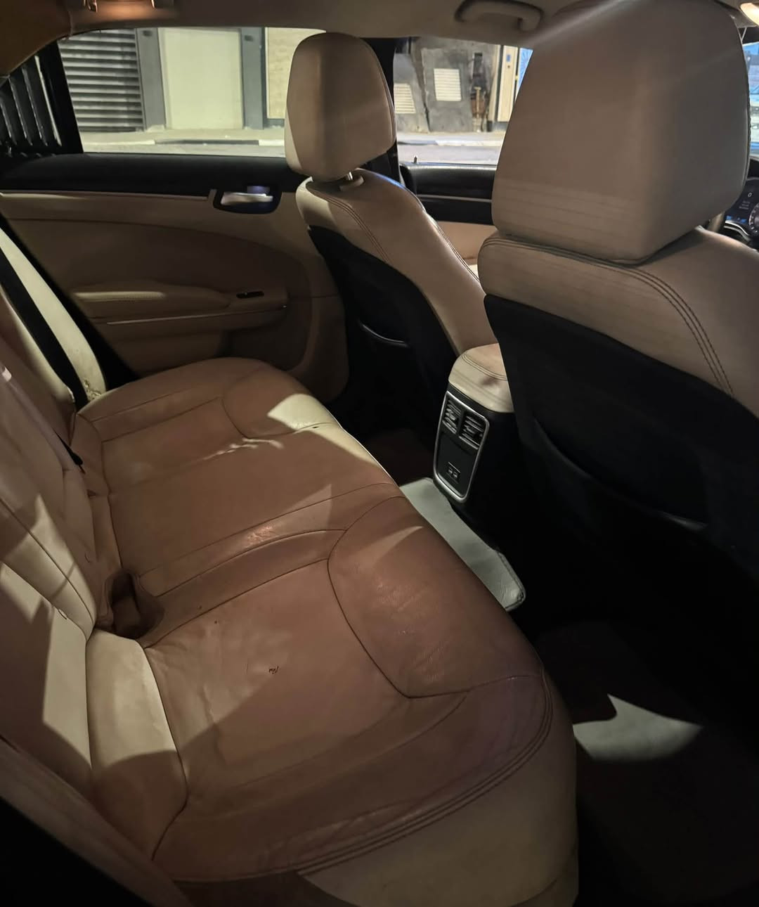 كرايسلر 300C • ٢٠١٥ • مكينة ٣٦٠٠