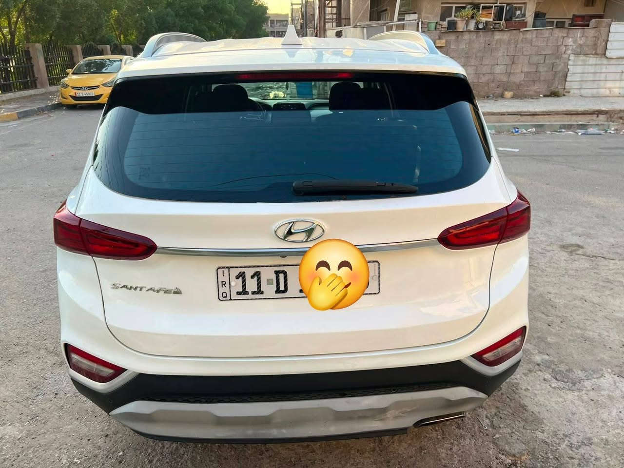 سنتافي 2019 وارد امريكي صور الحادث بالمنشور 
محرك 4 سلندر 2400 المرغوب لا تبخير ولا تنقيص 
ماشيه  57 الف حقيقي شرط جهاز 
رقم بغداد انكليزي سنوية بسمي تحويل مباشر رقم مميز مواليد
7 راكب 
 لون أبيض صدفي
بصمة عدد 2 
بصمة تشغيل وأبواب
تشغيل عن بعد وترحيب عند الاقتراب
 كاميرا خلفية 
حساس أمامي وخلفي 
صندوق كهربائي 
كشنات كهربائية 
بردات بالابواب الخلفية 
شاشة أندرويد كاربلي واندرويد اوتو 
سيارة فول ماعدا بانوراما 
السيارة بعدهة بوضع الشركة
تبريد محرك كير حدادية كله جديد شرط
السعر 143  ورقة جوه سوك ارخص سنتافي بالعراق

0771197632
