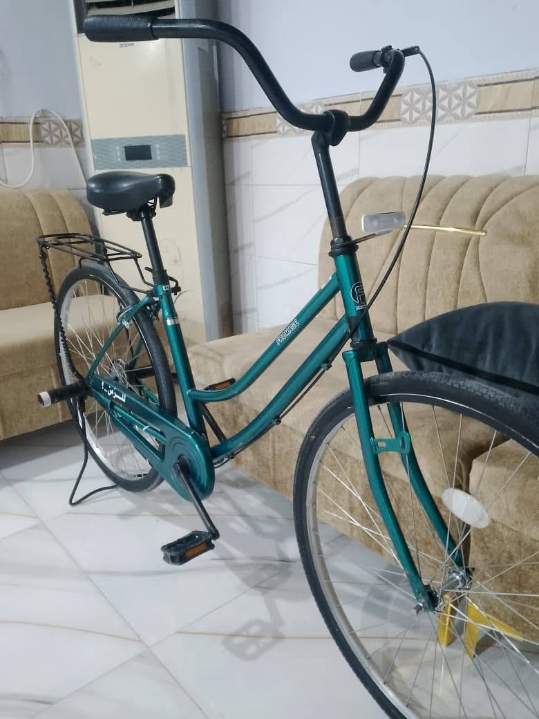 سلام عليكم بوسكل البيع سعر135وبي مجالل كلش بسيط المكان بصره الزبير بوسكل نضيف حاويه هذا رقمي فقط وستاب ***********
