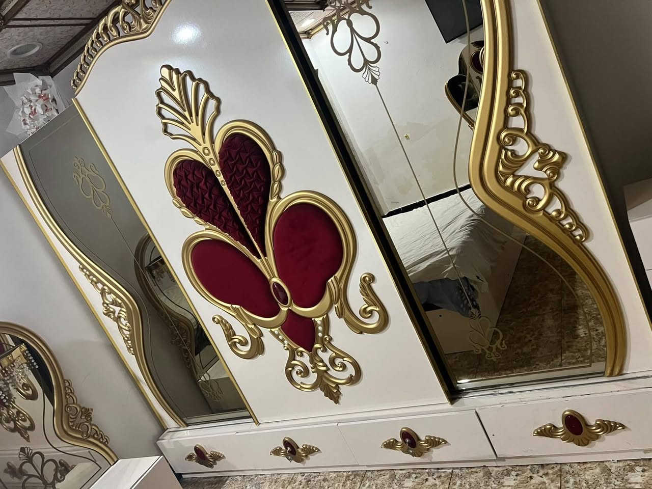 سلام عليكم قرفت نوم البيع ***********
