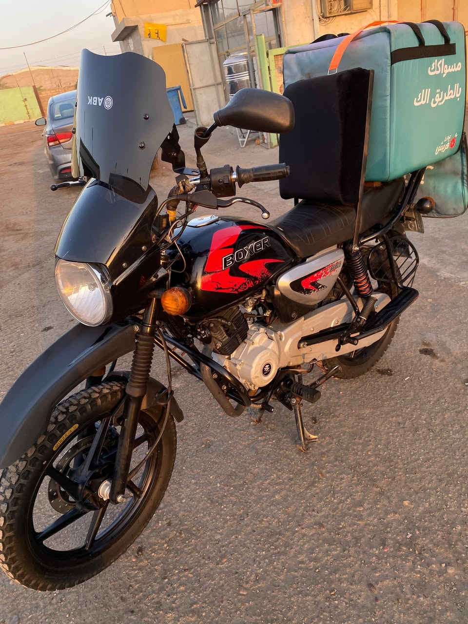 سلام عليكم بوكسر موديل 23 درجه خير من الله مرقم لوحت نكلزيه يعني قبل طلع بشرع دجه كفله من كلشي بس بيه ضربه بل تانكي سعر خاص ***********@
