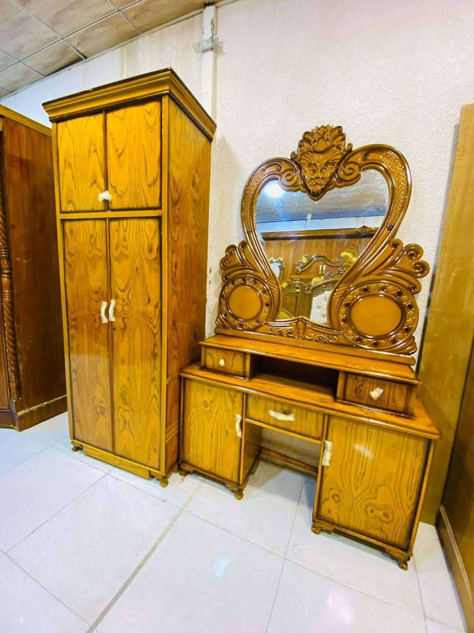 غرفه صاج شغل وسط مستخدم نضيف سعر 700قفل مع الشد و نقل دخل بغداد مجاني و المحافظات بكروه الحجر واتساب فقط.‏‪***********‬‏
