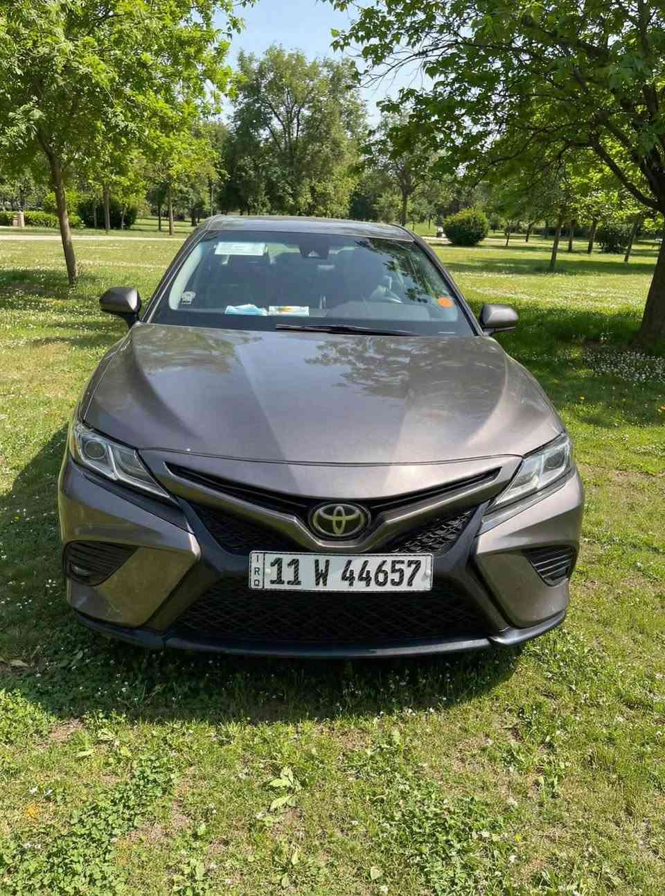 *🚗 للبيع تويوتا كامري SE موديل 2020 🚗*

*المواصفات:*
- *الموديل:* 2020 SE
- *الوارد:* أمريكي
- *الرقم:* بغداد - حر 11W 44657
- *الحادث:* جاملغ وبنيد فقط
- *المكان:* الناصرية - المركز
- *الحالة:* جاهزة من كلشي - كير - محرك - حدادية - تبريد ثلج - ما بيها أي نقص
- *السونار:* مرفق ويا الصور (فحص نضيف)

*السعر:* 135 ورقة وبيه مجال قليل 💵
*مراوس:* أراوس بــ سوناتا من موديل 2021 وفوك وتكون نضيفة

*للاستفسار:*
📞 *************

--- ناصرية, ذي قار
