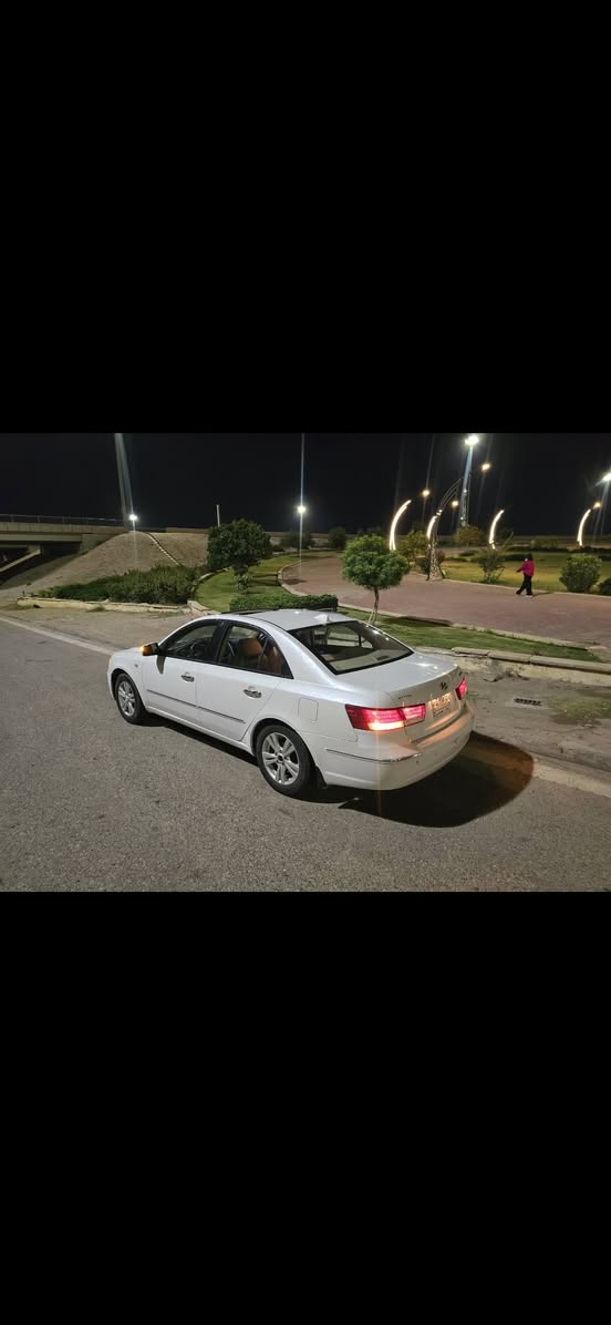 السلام عليكم 
سوناتا ٢٠١٠ خليجي 
فول مواصفات 
بيها ٤ قطع شرط بدون ضربه قويه 
تجي تشوف بعينك السياره خير من الله ما ذب عليها دينار 
نضافه وتراي يخبل مكينه كير كفااله
بيع او مراوس حسب القناعه
باقي التفاصيل 
اتصل 

***********
